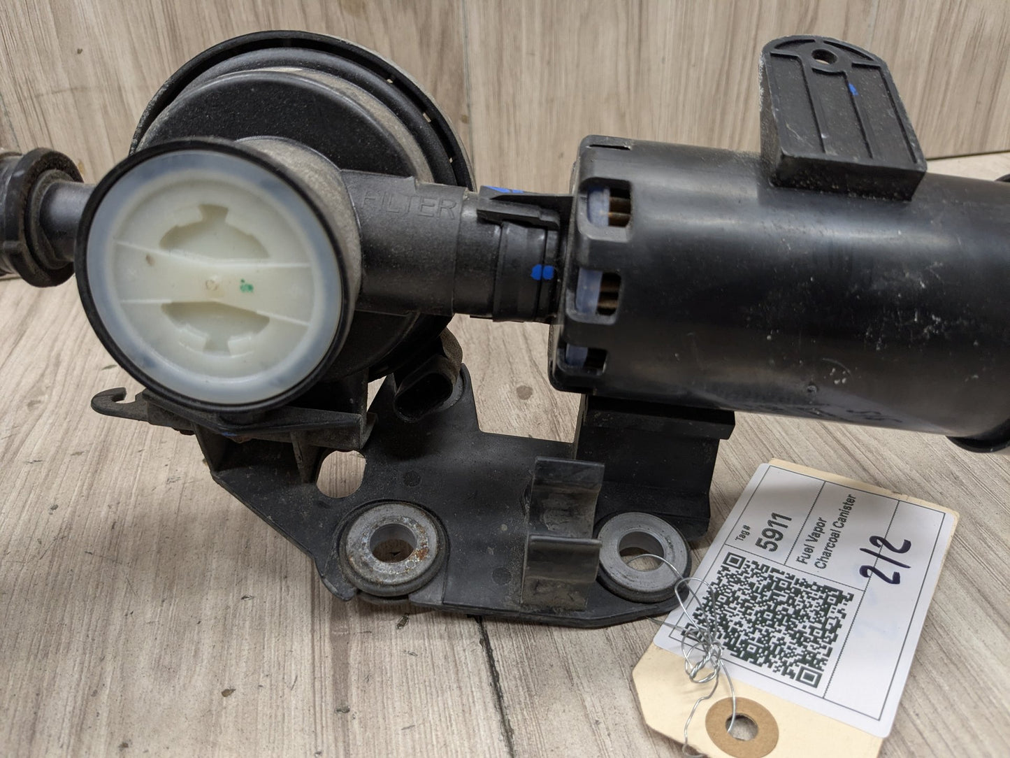 2018 BMW X3 G01 Fuel Vapor Charcoal Canister 7459686