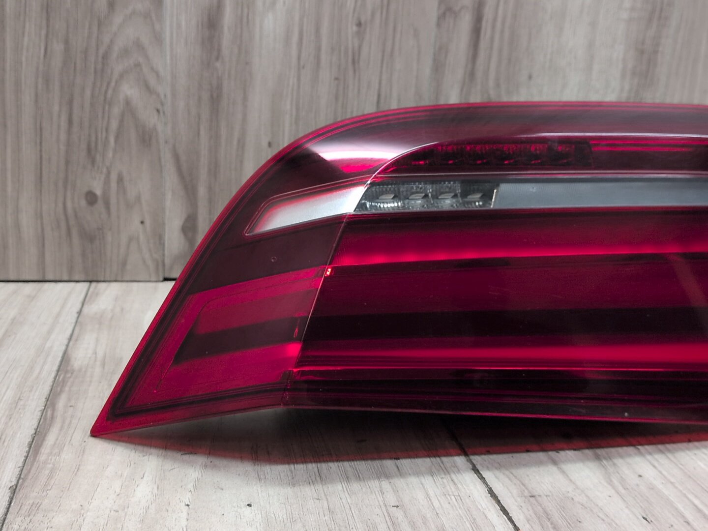 14-18 OEM BMW F15 F85 X5 X5M Rear Left Driver Side Trunk Inner Stop Tail Light