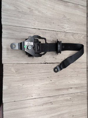 2015-2018 BMW X5 F85 Rear Right Passenger Seatbelt Seat Belt Retractor 7318376