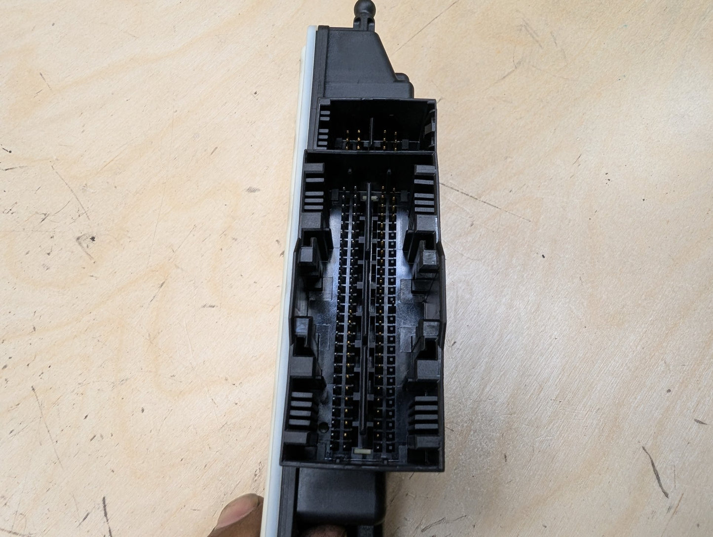 2011-2016 BMW X3 F25- PN: 9319493