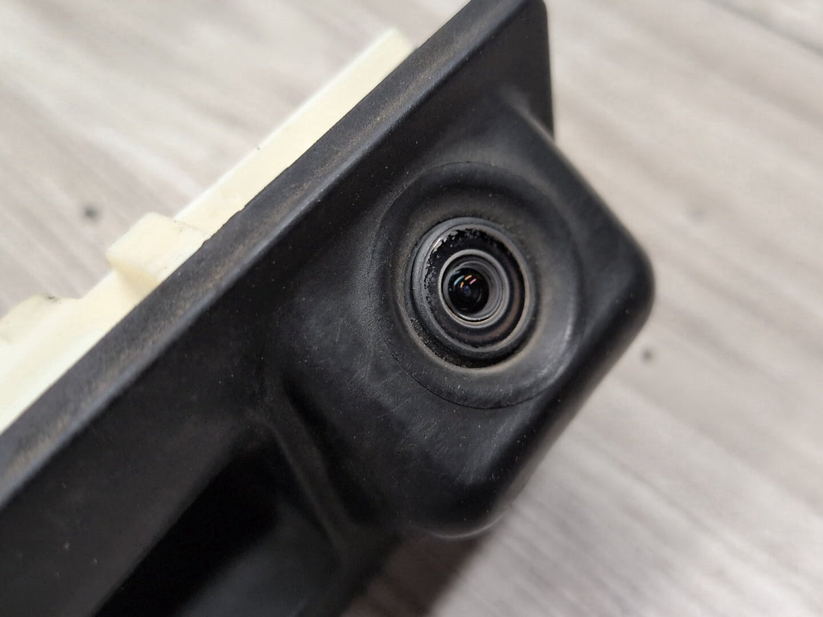 15-18 Audi Q3 8U Liftgate Trunk Lid Release Handle Switch w/ Rear View Camera