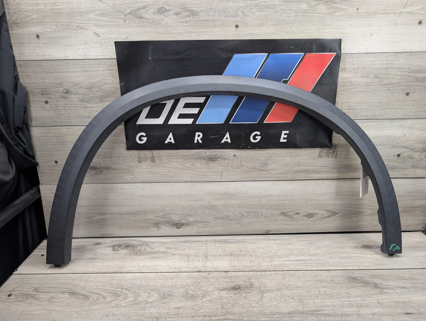 2019-2026 BMW X5 G05 Front Right Passenger Fender Flare Arch Trim Molding 7440914