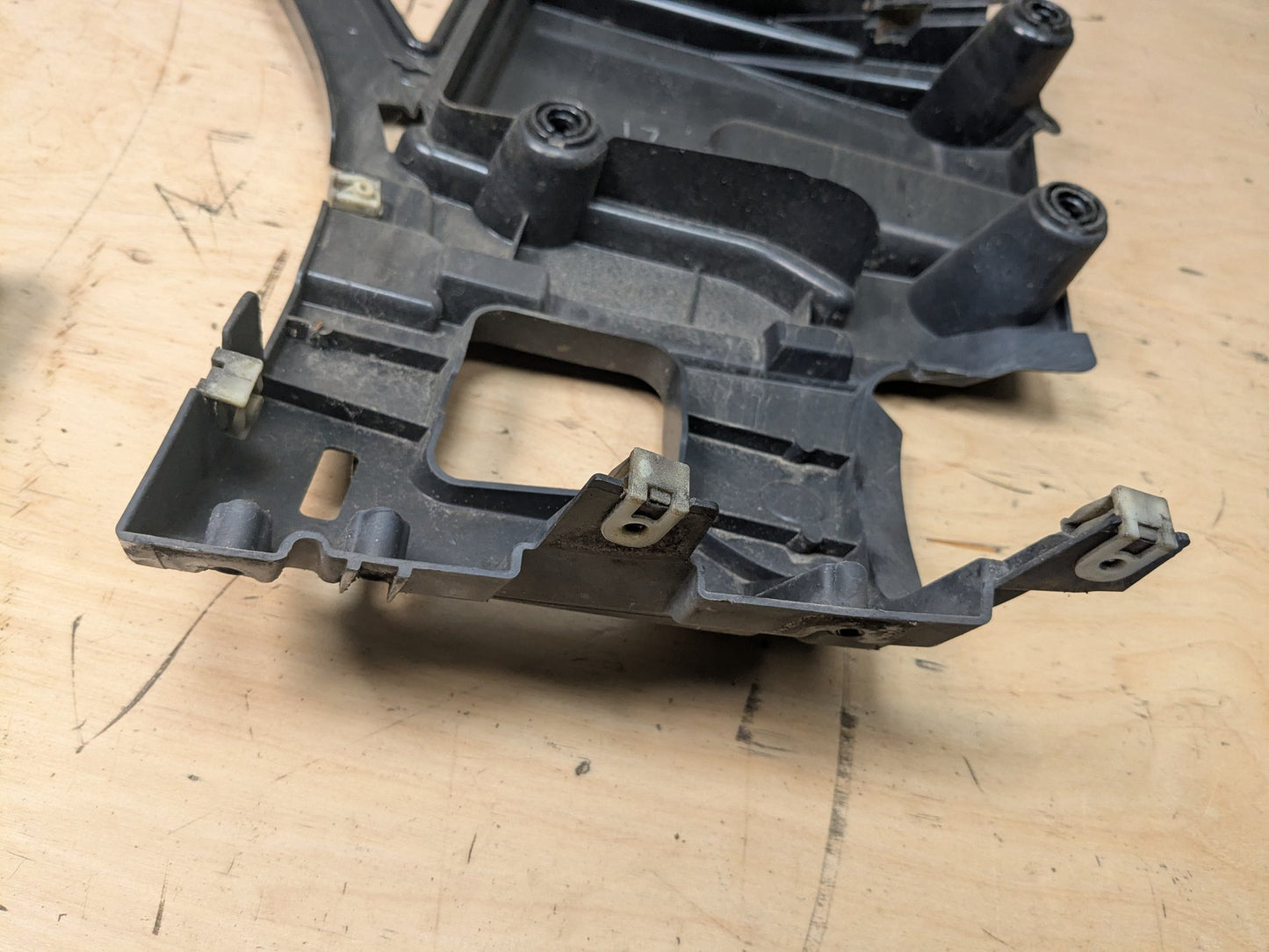 18-21 BMW G01 F97 X3 Rear Bumper Right Passenger Side Brackets Mounts Supports
