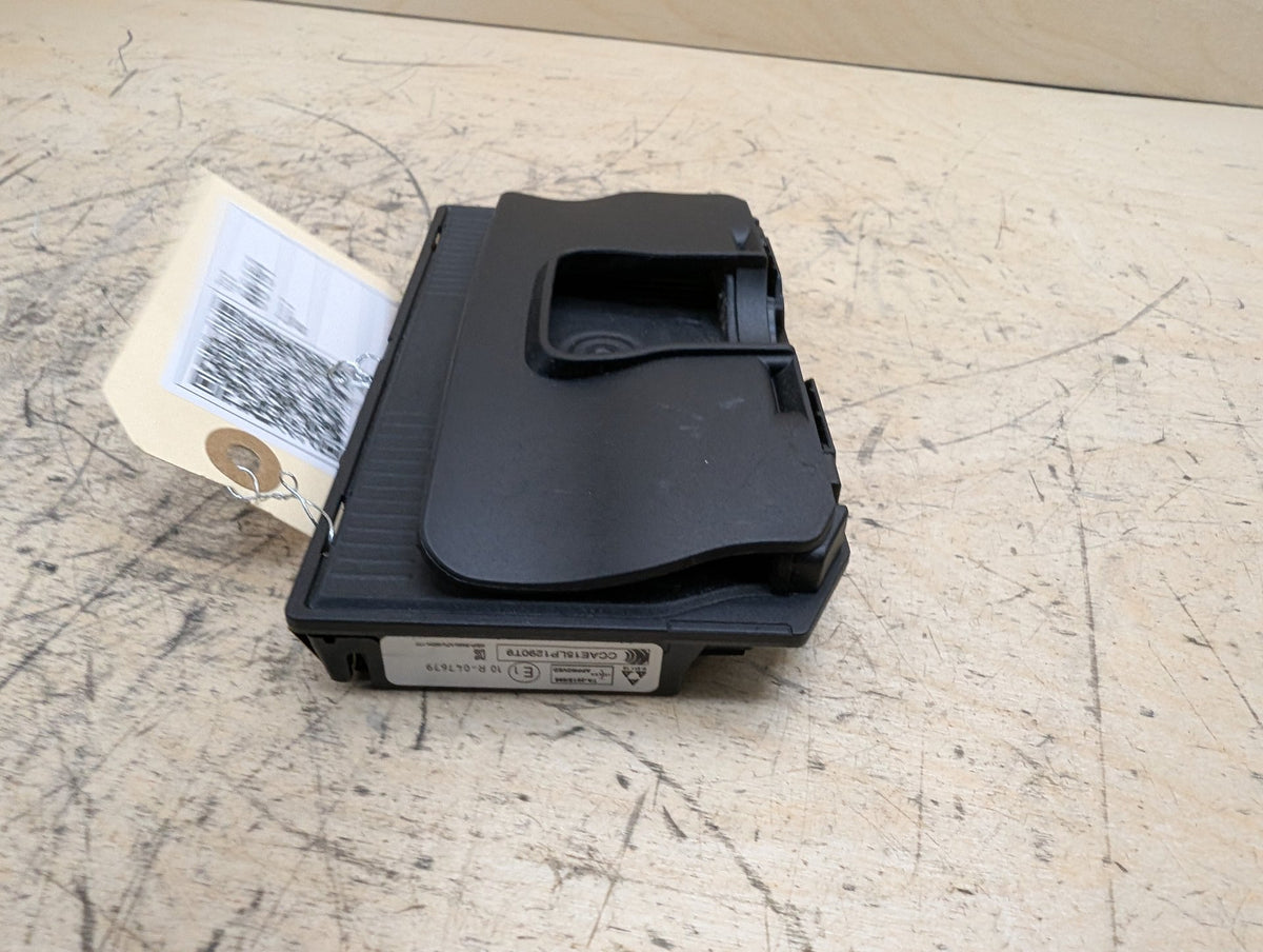 2016-2019 BMW 740i G12 Wireless Phone Charger Module 6832604 OEM