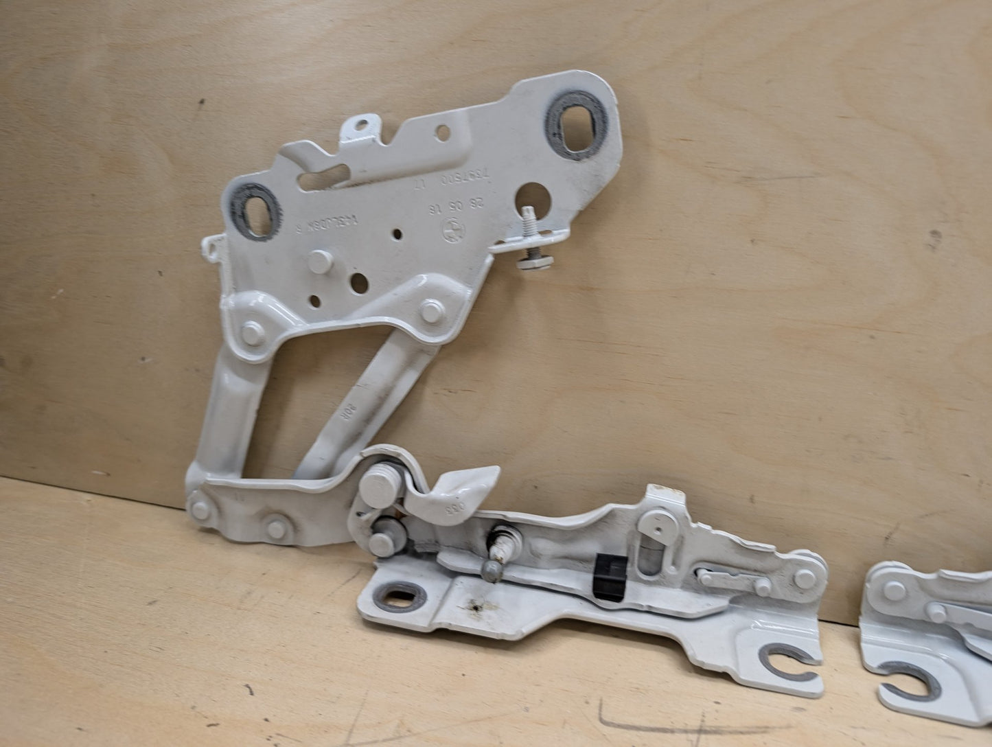 18-24 OEM BMW G01 G02 F97 F98 X3 X4 Hood Bonnet Left Right Side Hood Hinges SET