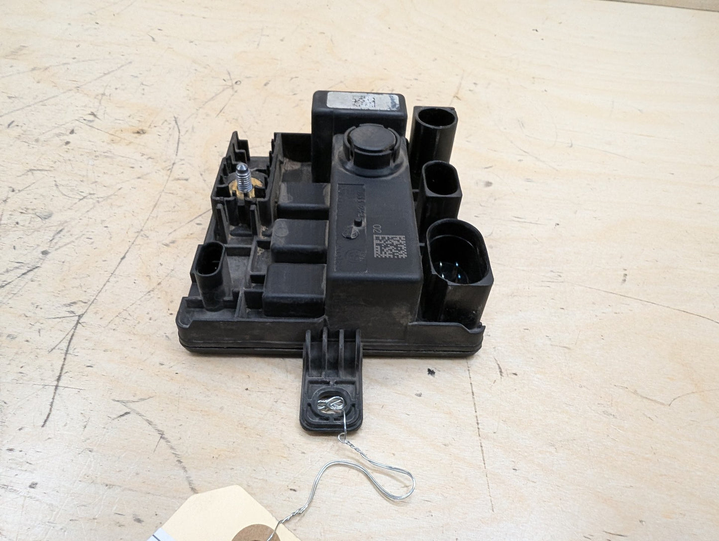 OEM BMW F10 F22 F30 F32 F33 F36 Integrated Power Supply Fuse Control Module N20