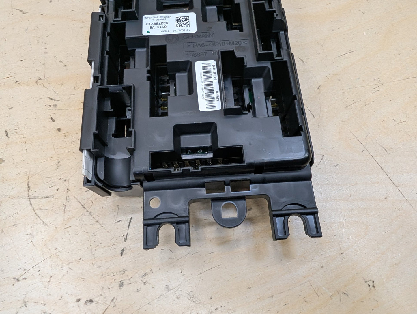 2012-2018 BMW 335i F30 Rear Power Distribution Fuse Box 9337882