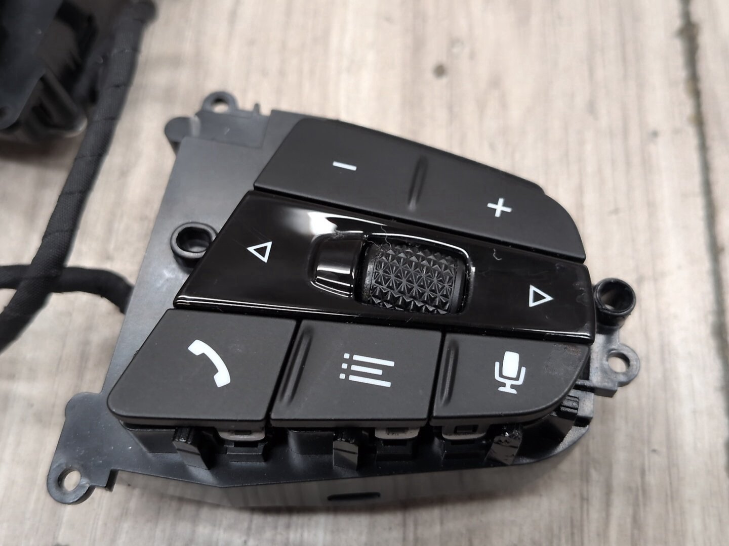 2022 BMW M340i G20- Steering Wheel Switch Buttons