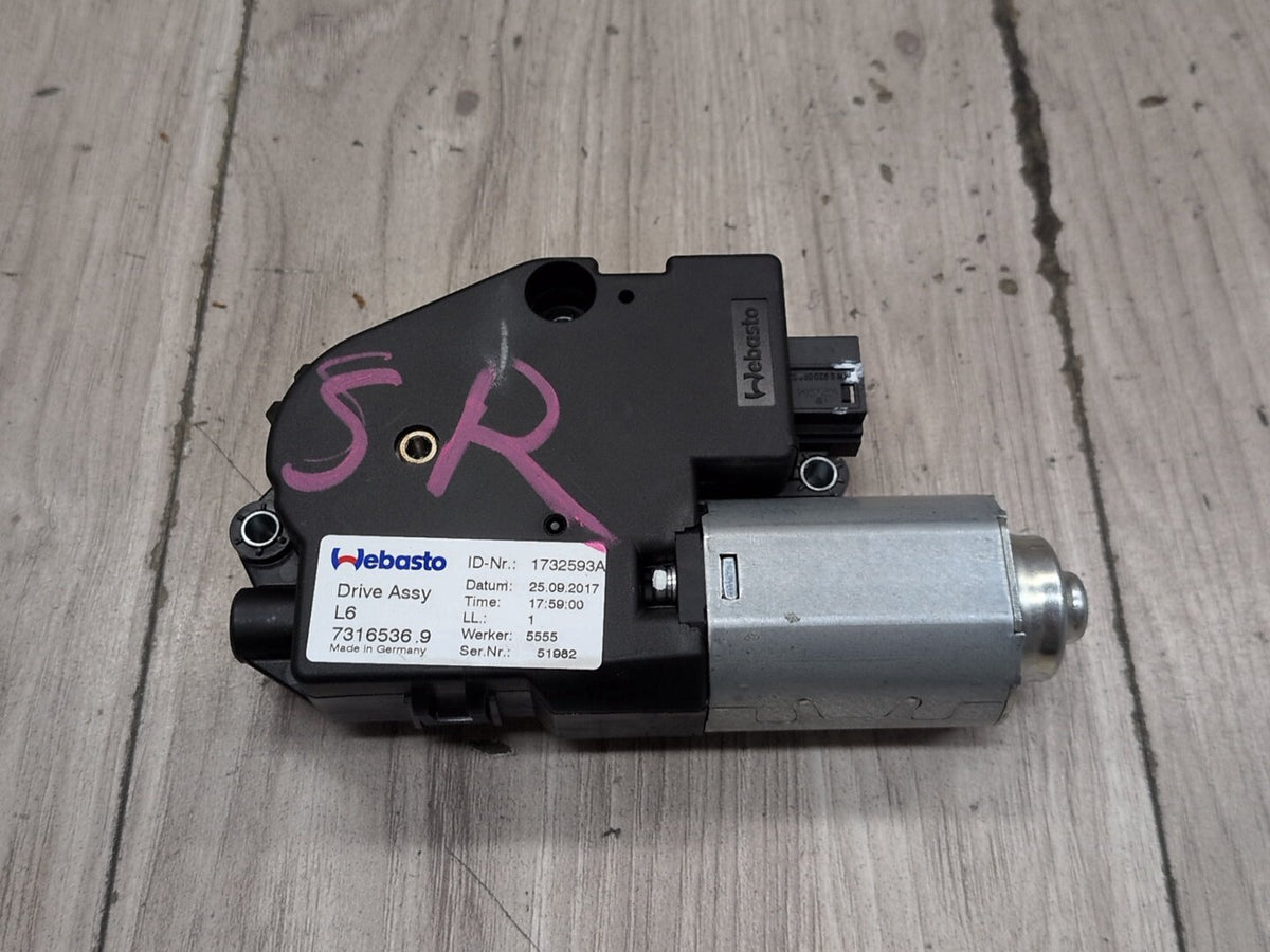 2017-2023 BMW M550i G30 Sunroof Sun Roof Glass Motor 7316536 OEM
