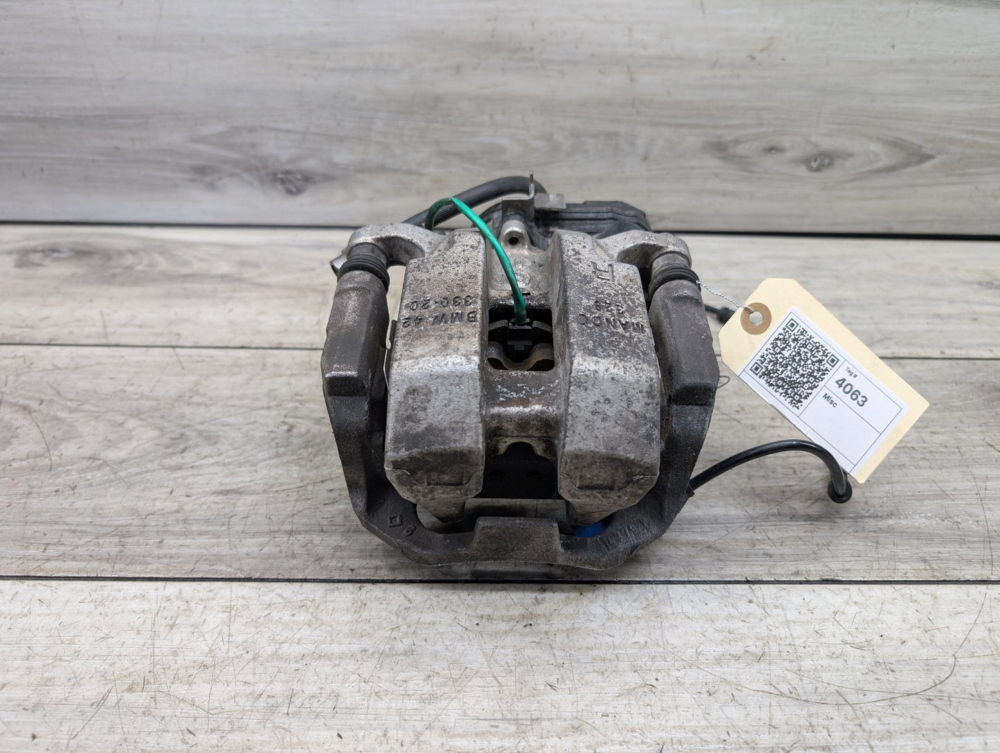 OEM BMW G20 G22 G23 G26 G42 330 M340 430 440 REAR Right Passenger Brake Caliper