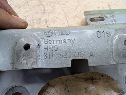2011-2017 Audi RS5 8T Front Left Driver Fender Brackets SET 8T0821467A OEM