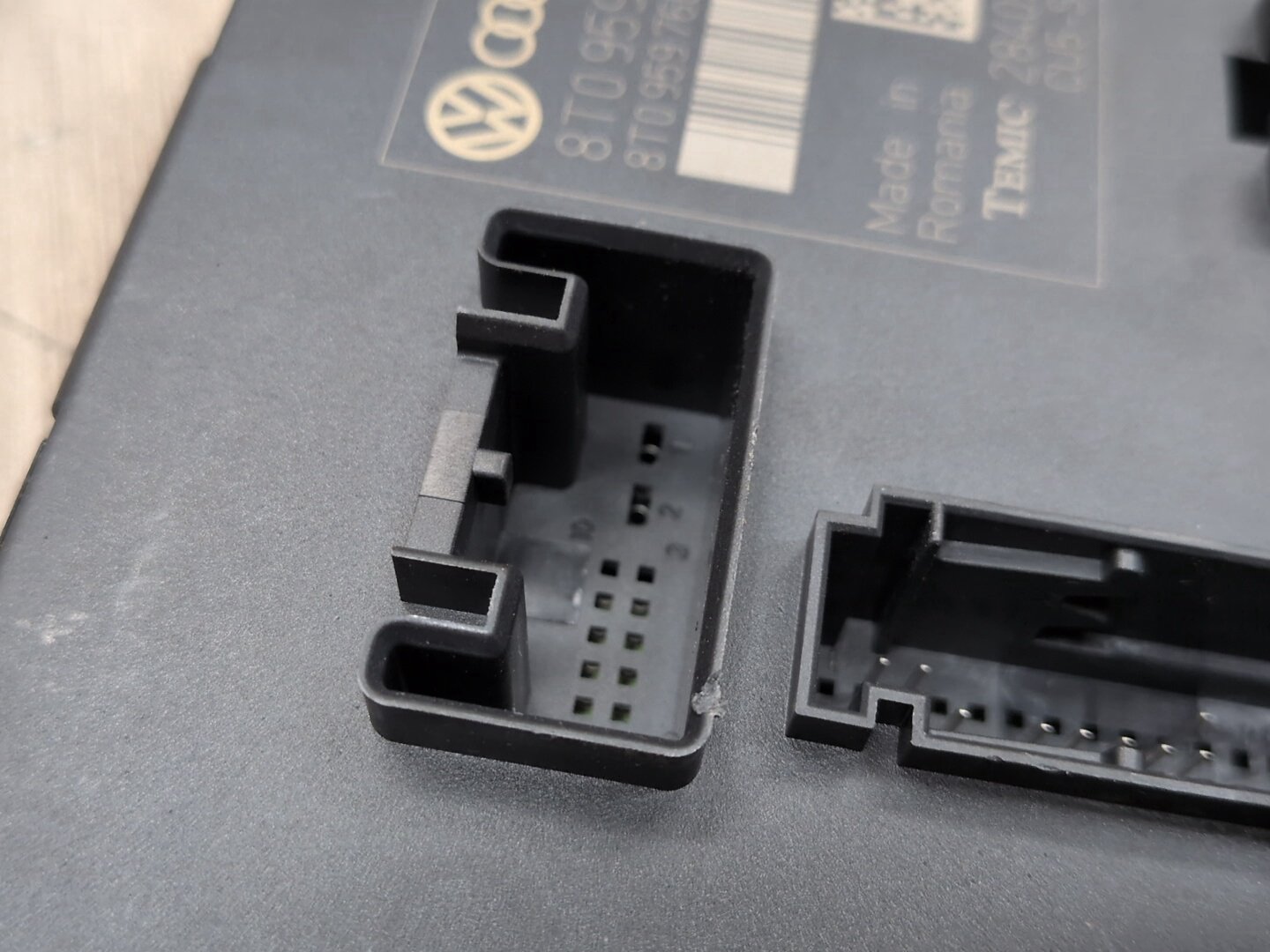 2008 - 2017 Audi S5 8T Front Left or Right Seat Control Module 8T0959760E