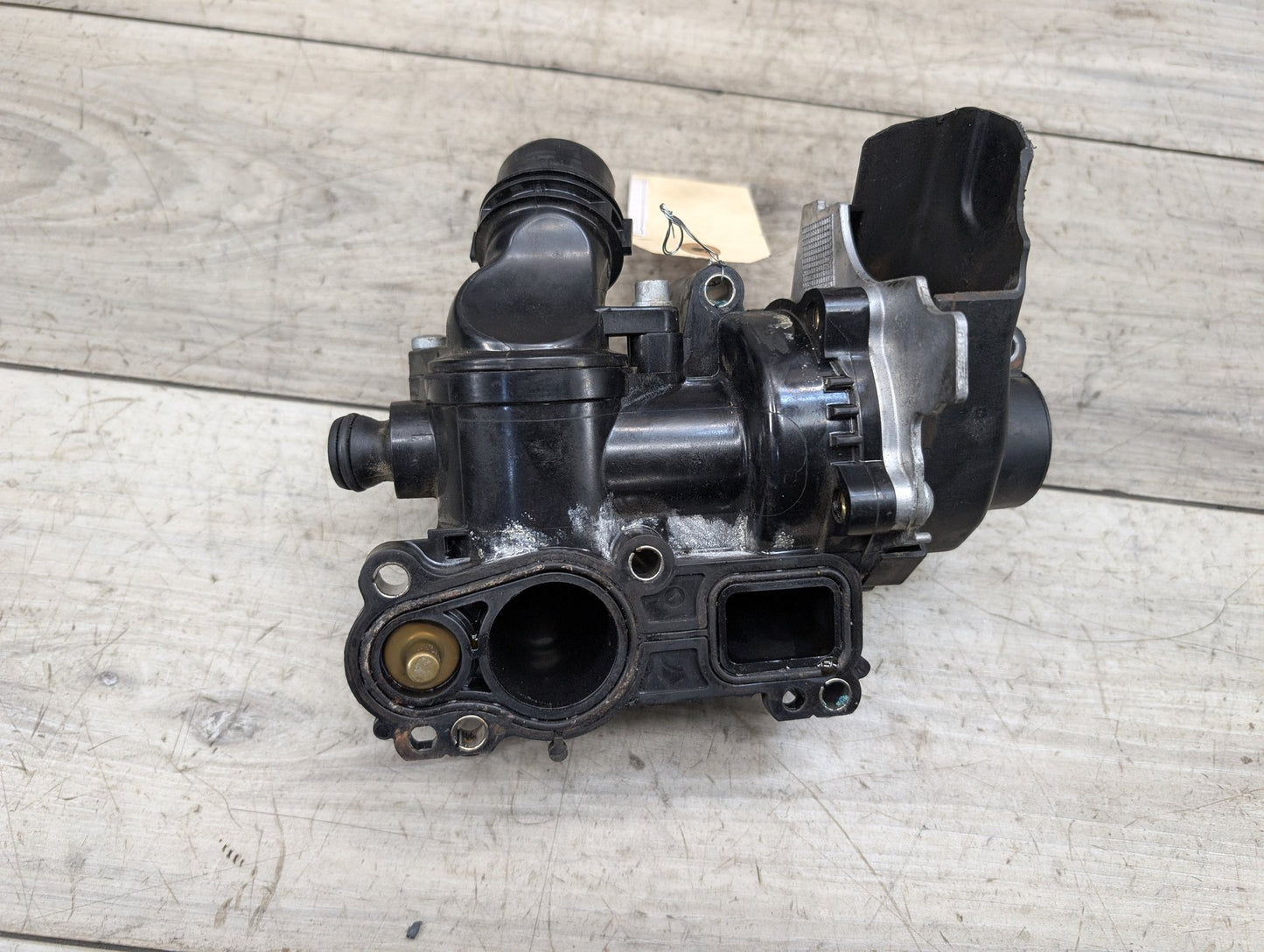 2009 - 2017 Audi Q5 8R Engine Motor Cooling Auxiliary Water Pump 06H121026DD EA888