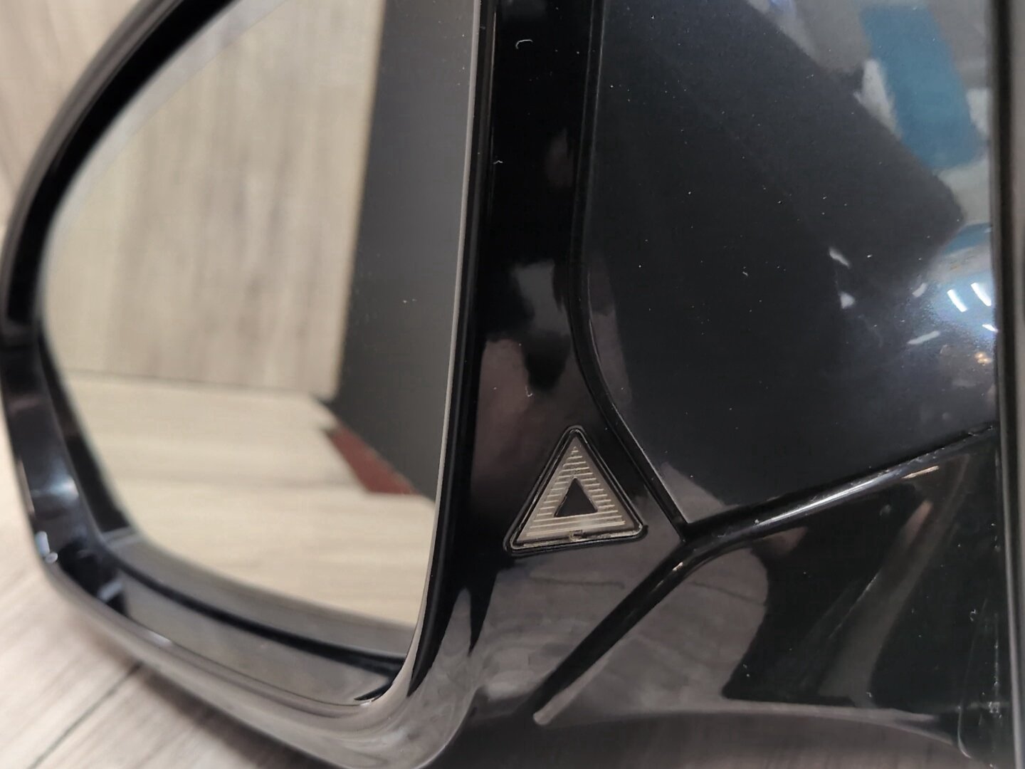 2012-2018 BMW M6 F06 Front Left Driver Side Mirror Assembly 8055129