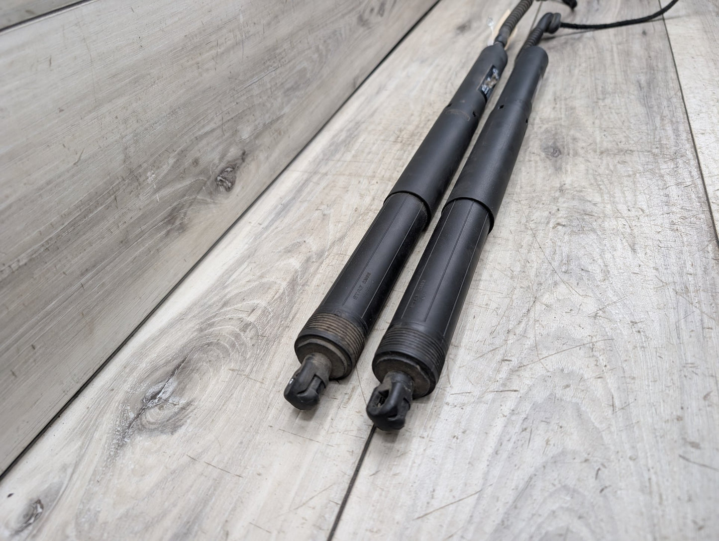 OEM BMW F15 F85 X5 X5M REAR Left Right Trunk Tailgate Shock Hatch Strut PAIR