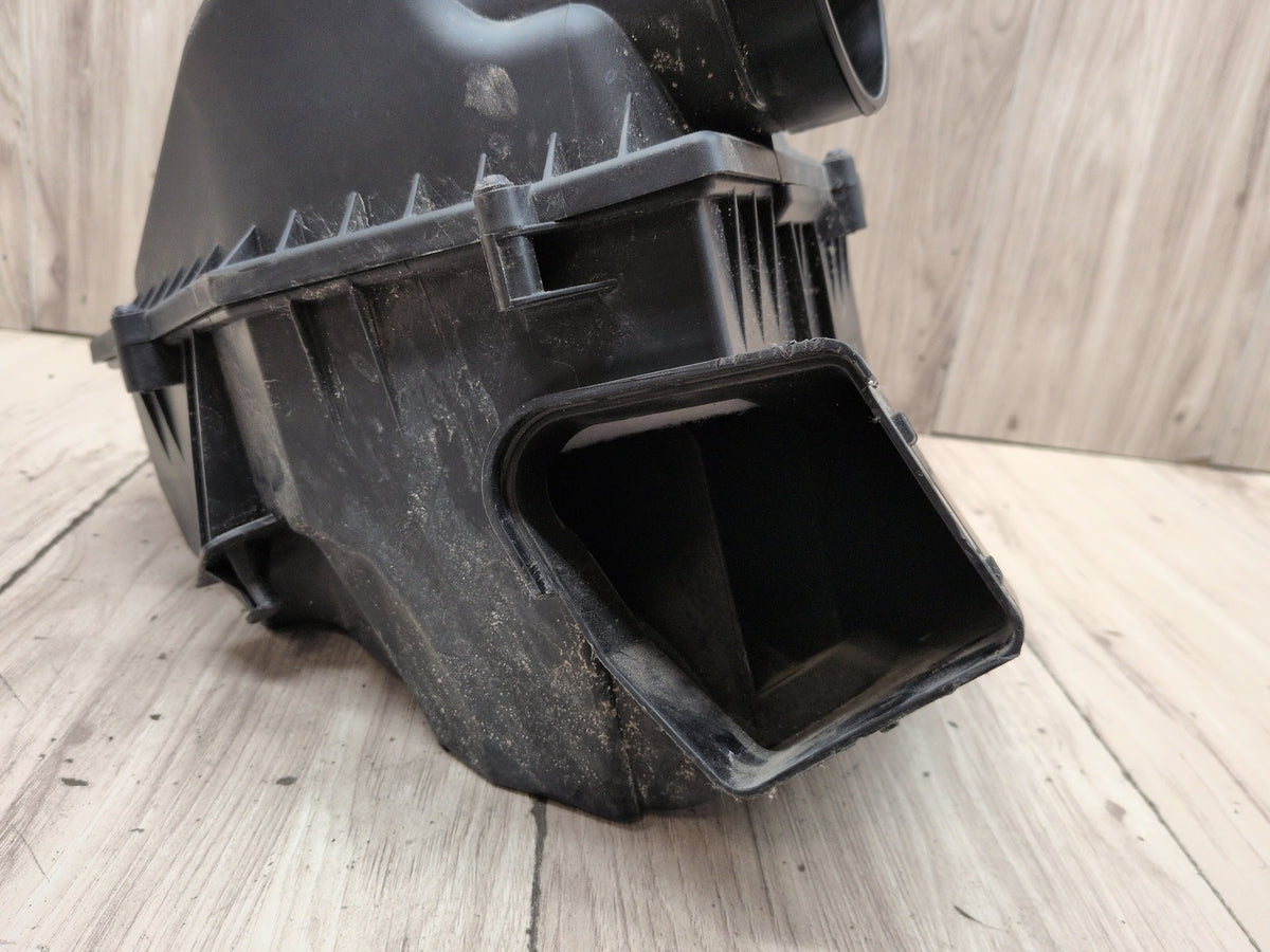 OEM BMW G05 G12 G30 540 740 Air Box Filter Cleaner Intake Resonator Muffler B58