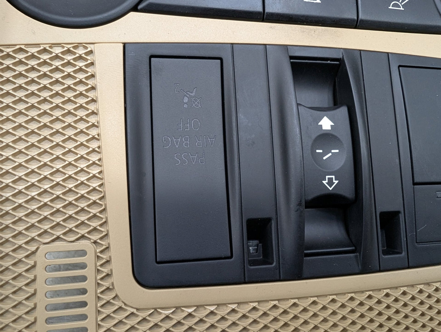 2007 - 2013 BMW X5 E70 Headliner Overhead Dome Light Switch Module 9201867 N62B48B