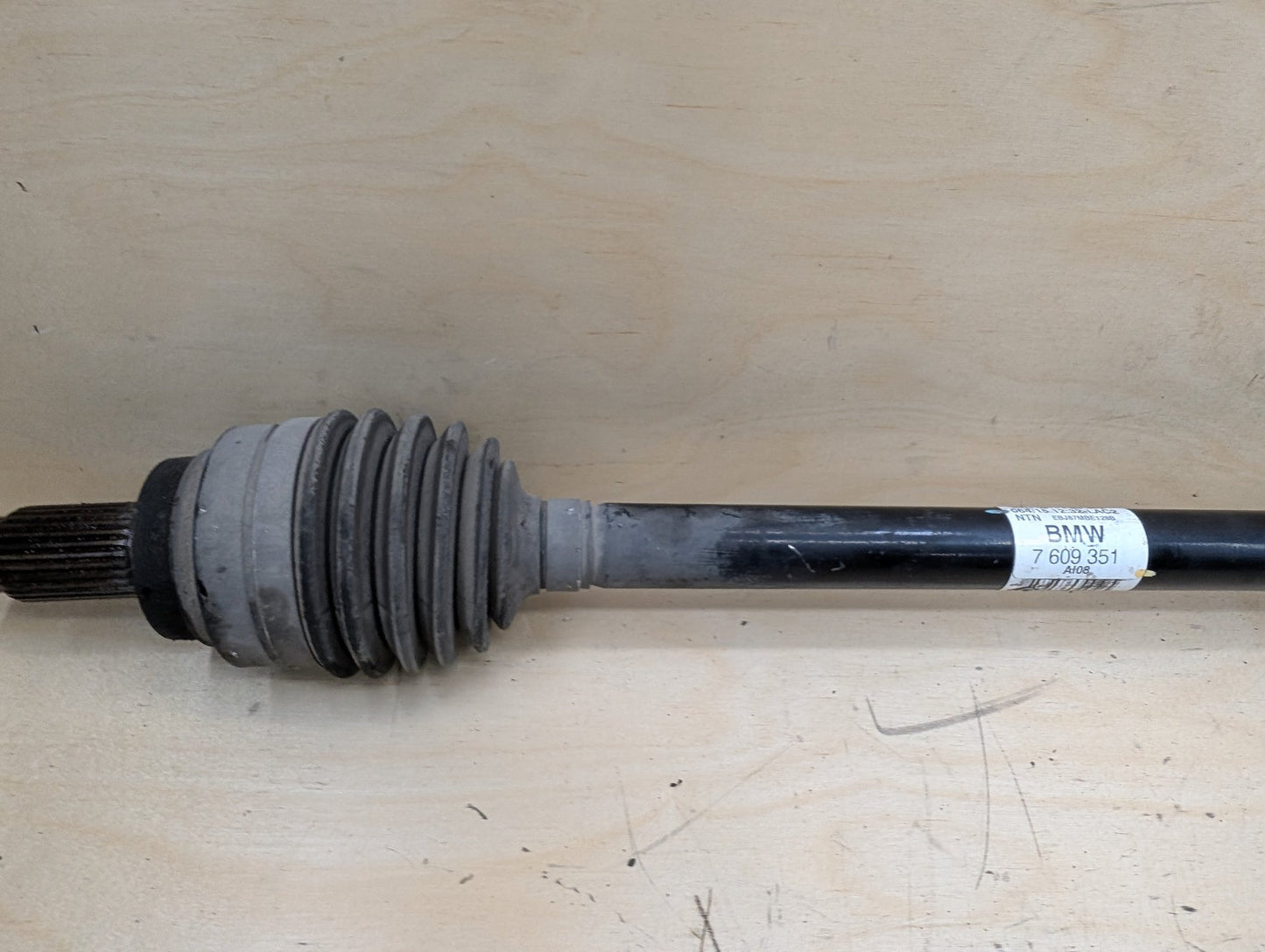 2012-2018 BMW 320i F30 Rear Left Driver Half Shaft Output CV Axle 7609351
