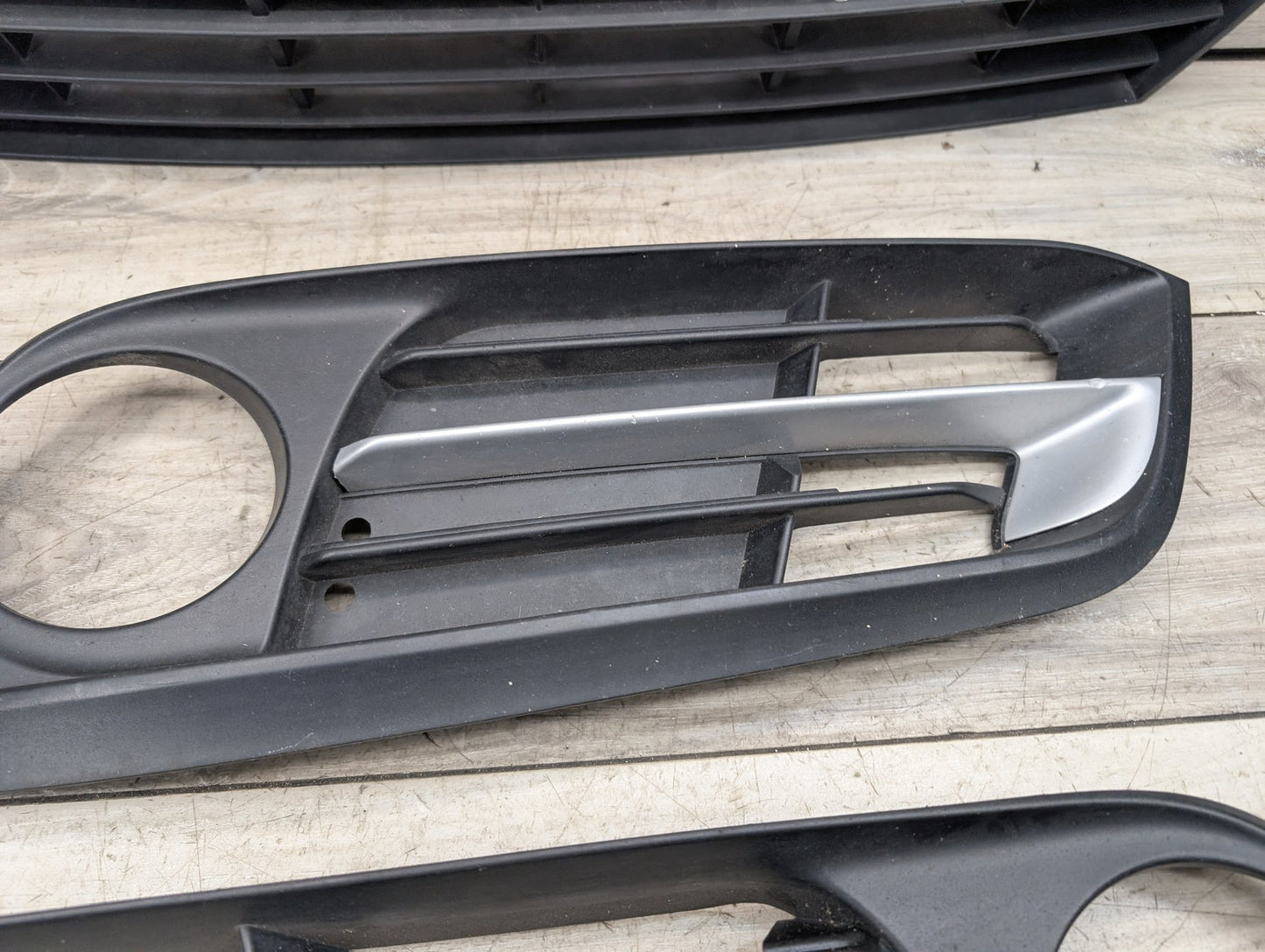 2011 - 2016 BMW 528i F10 Front Left Right Center Bumper Cover Grilles SET 7331724 N20B20O0