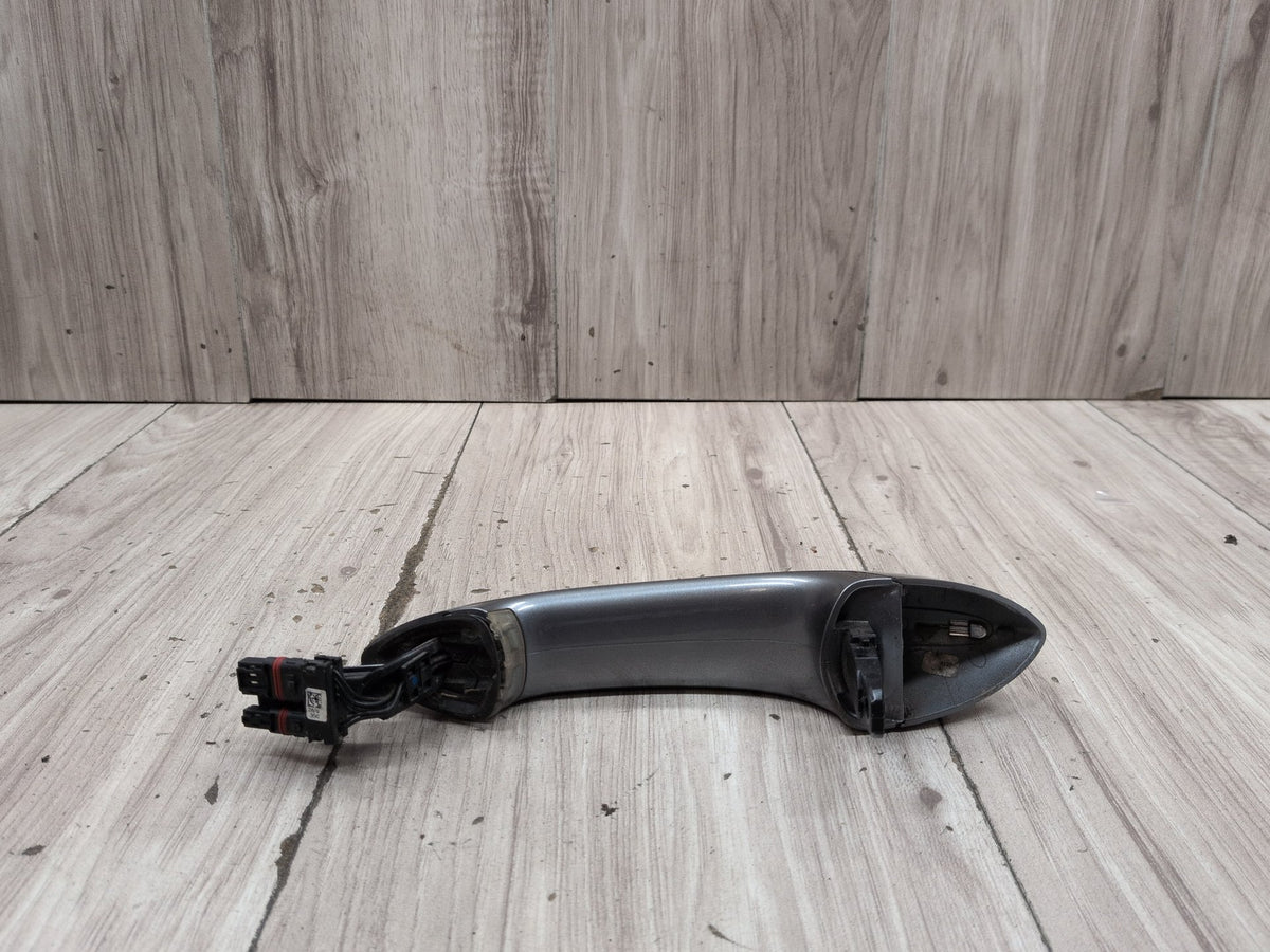 2011-2016 BMW M5 F10 Front Left Door Handle w/ Comfort Access 7305284 OEM