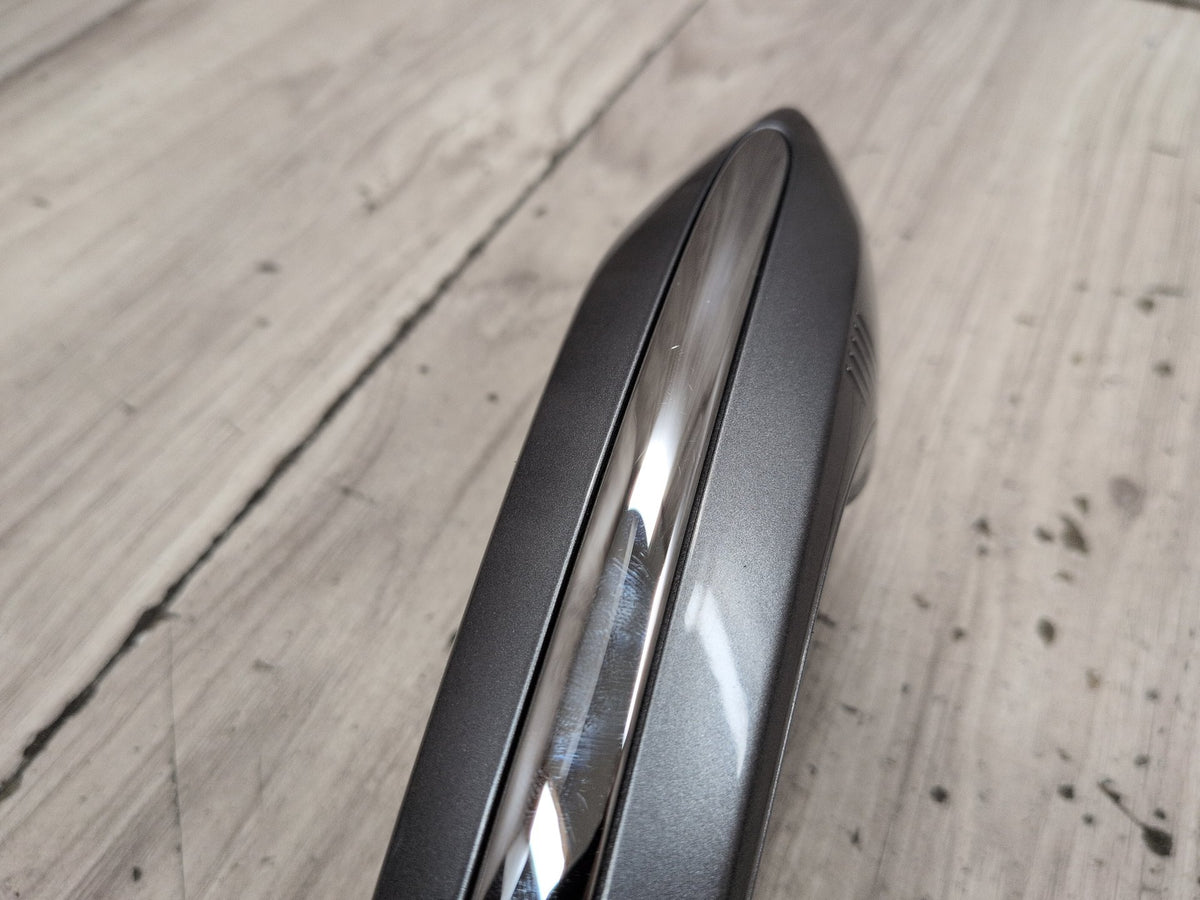 2011-2016 BMW M5 F10 Front Left Driver Door Handle w/ Comfort Access 7305284