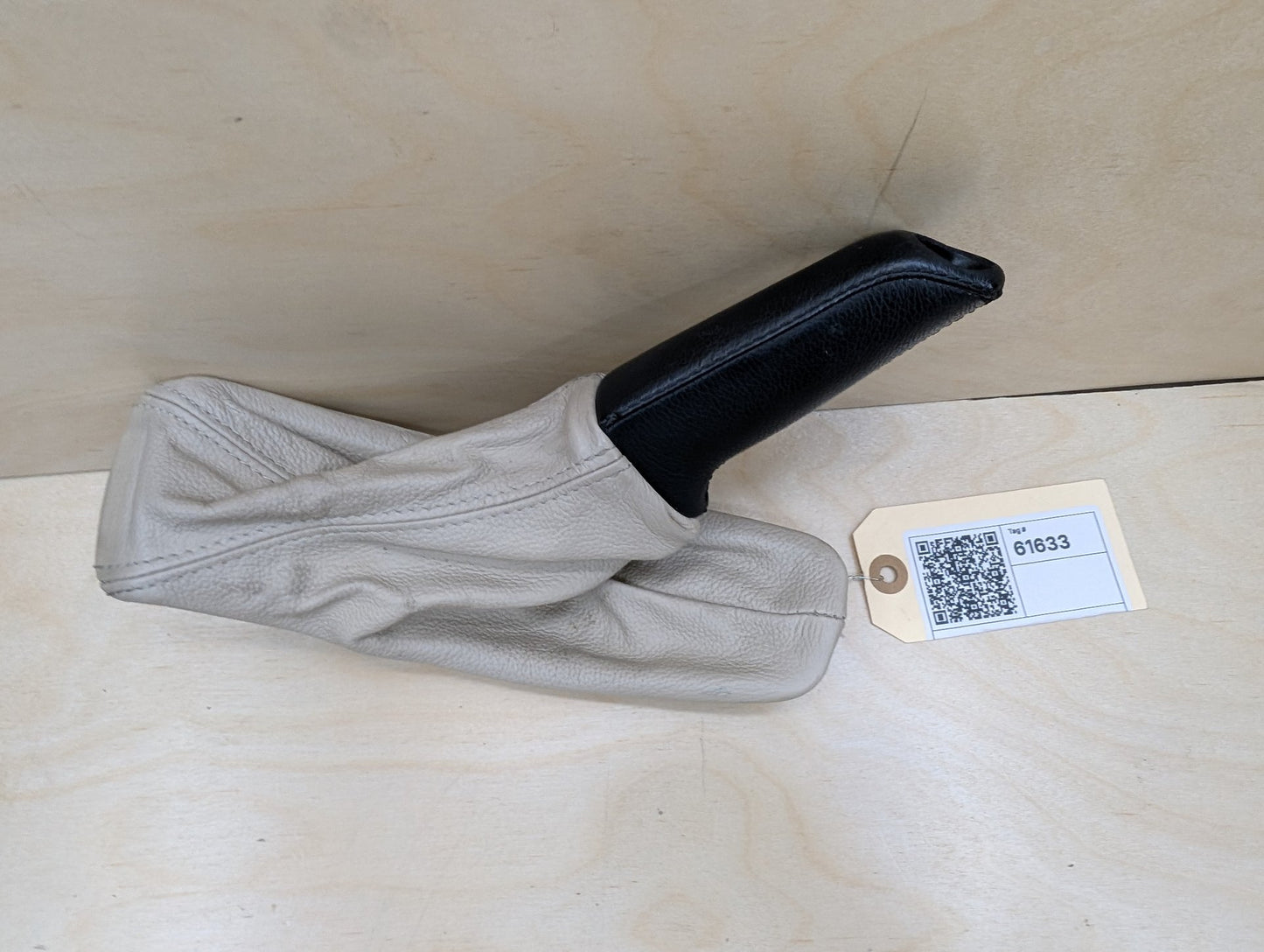 2007-2013 BMW 335i E93 Emergency Handle Brake Cover w/ Boot 6951561