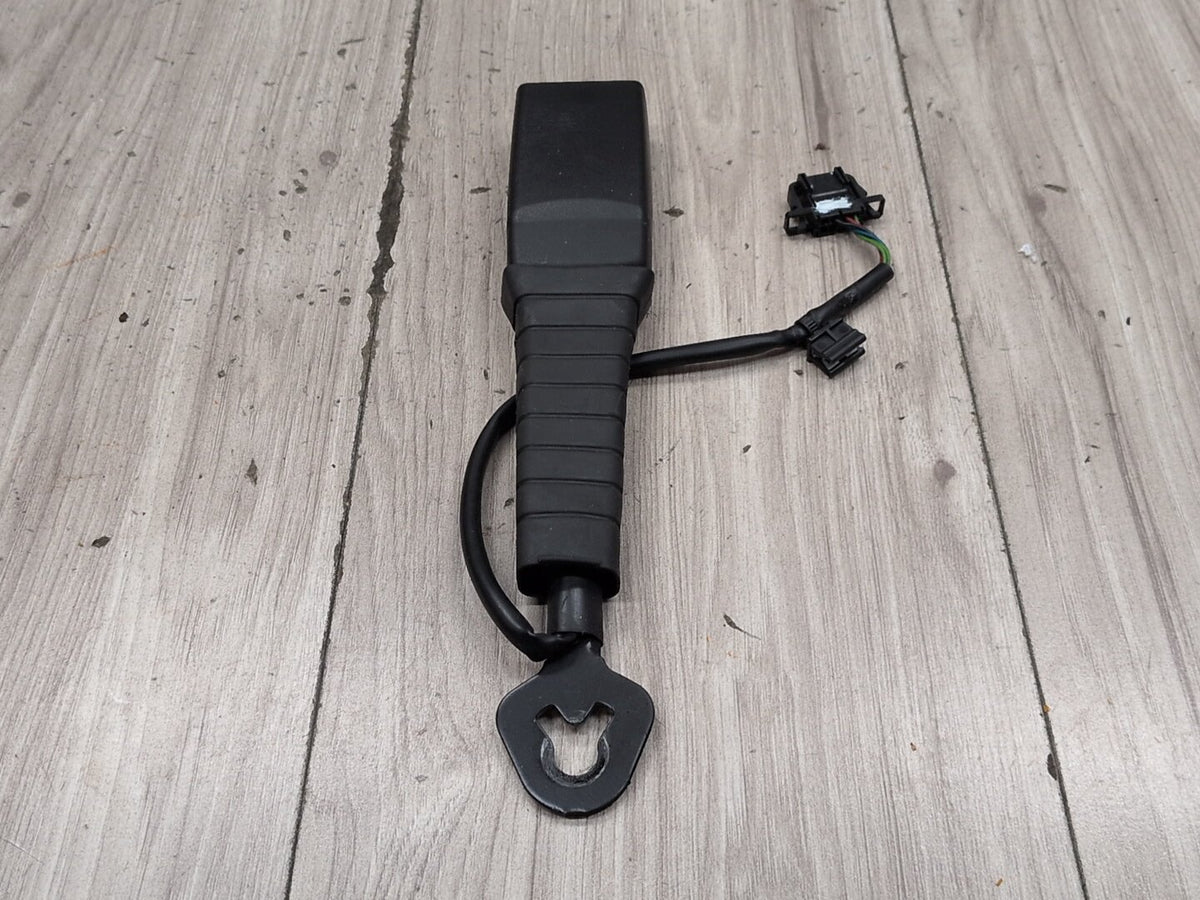 2008-2017 Audi S5 8T Front Right Passenger Seatbelt Seat Belt Buckle 8K0857756C OEM