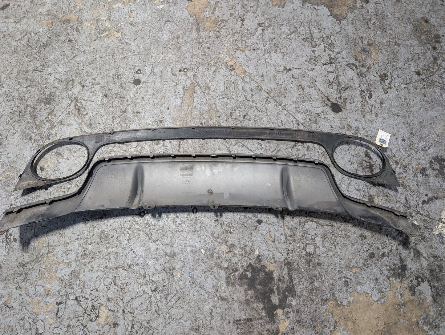 2011-2017 Audi RS5 8T Liftgate Trunk Lid Spoiler w/ Bracket SET 8T0807421