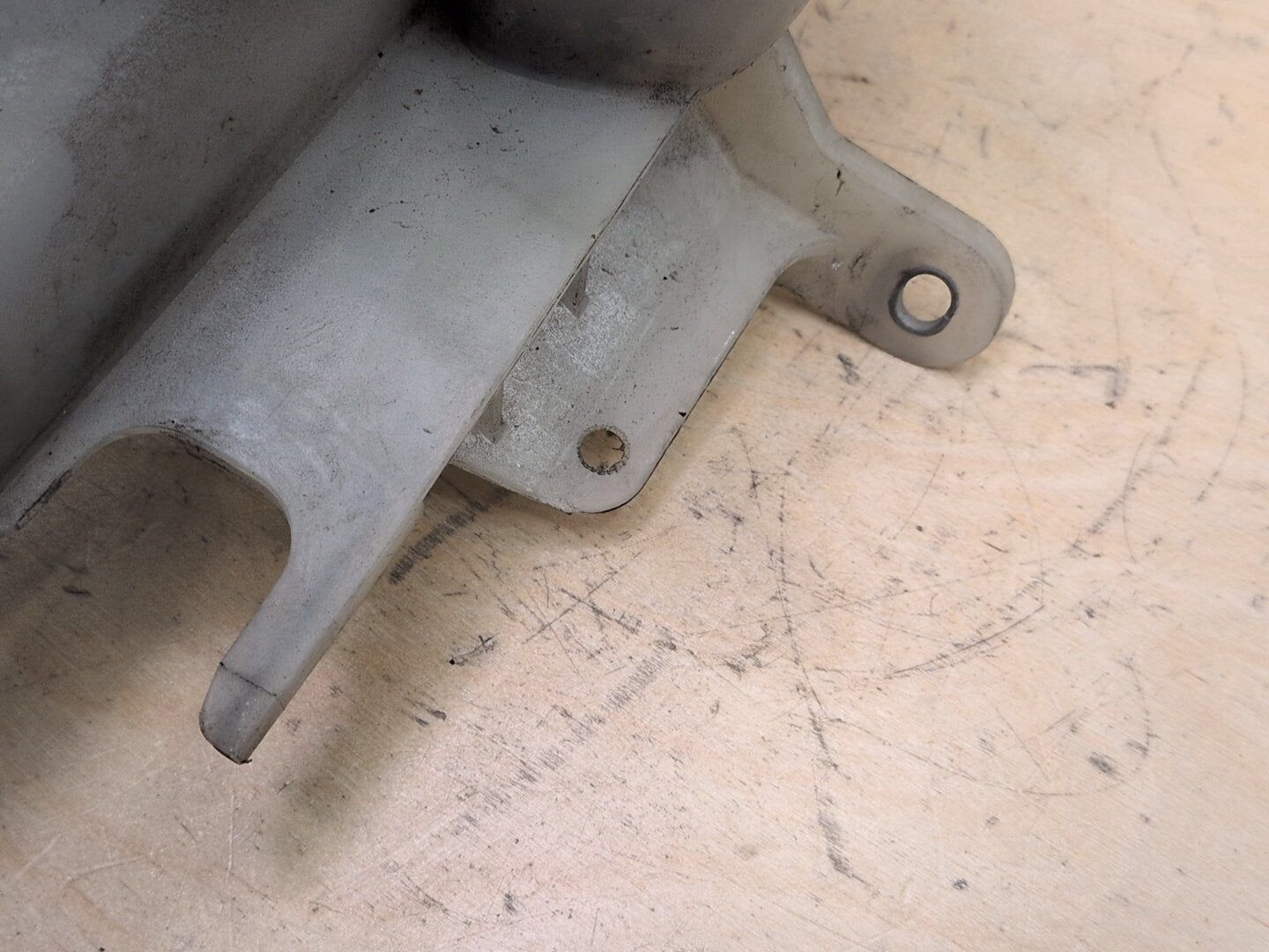 2015-2019 BMW X6 F16 Coolant Expansion Tank Reservoir 8630170