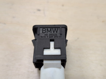 2016-2022 BMW 750i G12 AUX/ USB Charger Port Socket 9229294