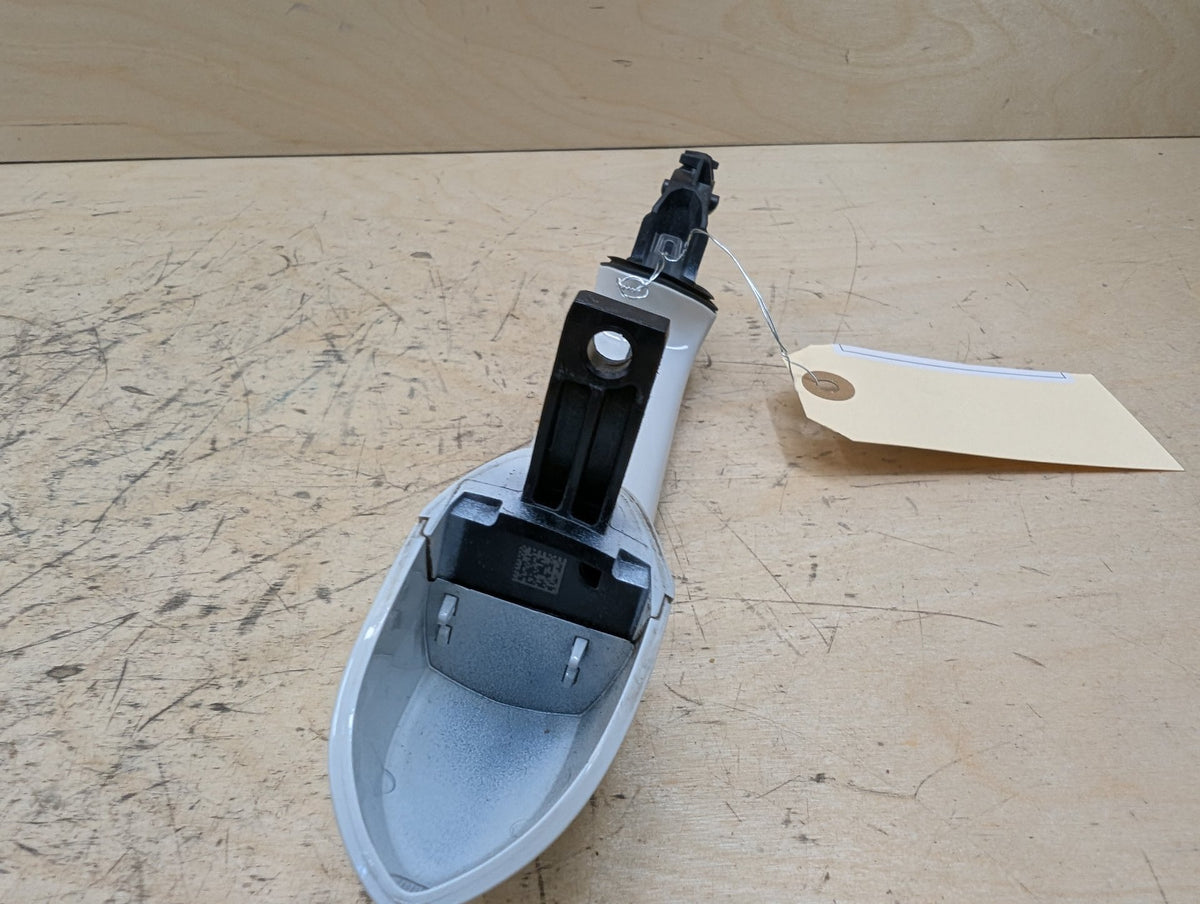 2019-2026 BMW 330i G20 Rear Left Driver Exterior Door Handle w/ Comfort Access 7470527 OEM