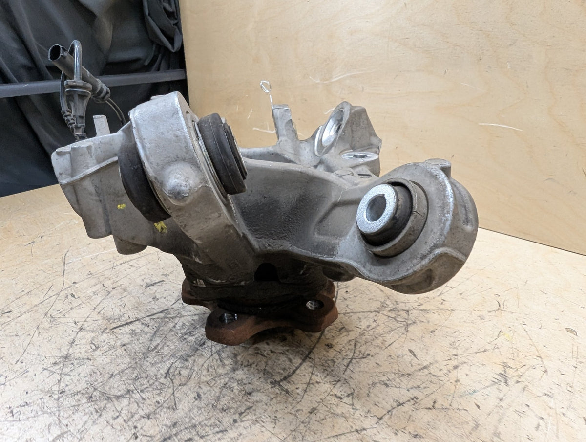 19-25 OEM BMW G20 330 M340 REAR Left Driver Side Knuckle Hub Spindle Bearing