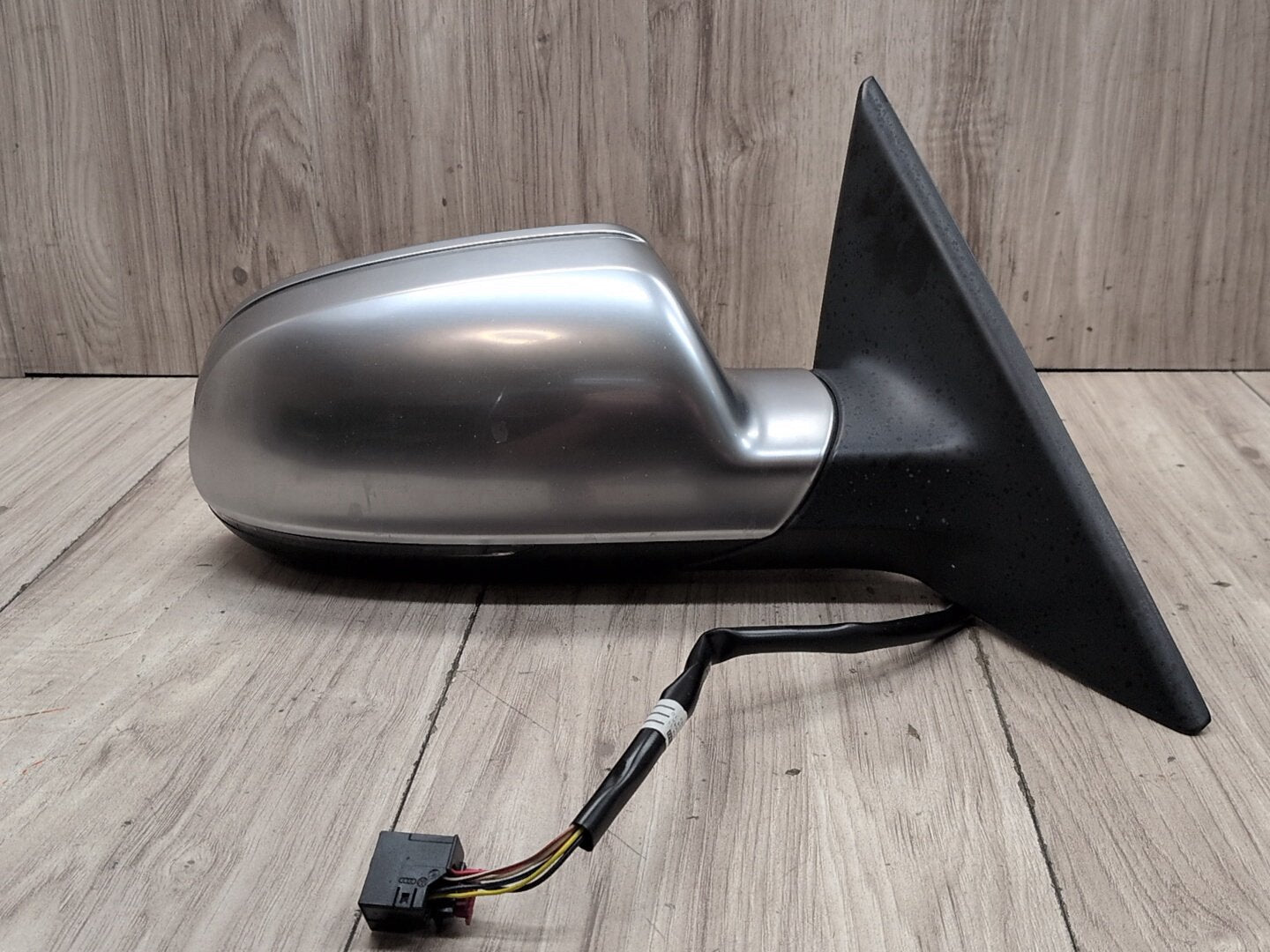 2008-2017 Audi S5 8T Front Right Passenger Side Mirror Glass 8F1857410AJ