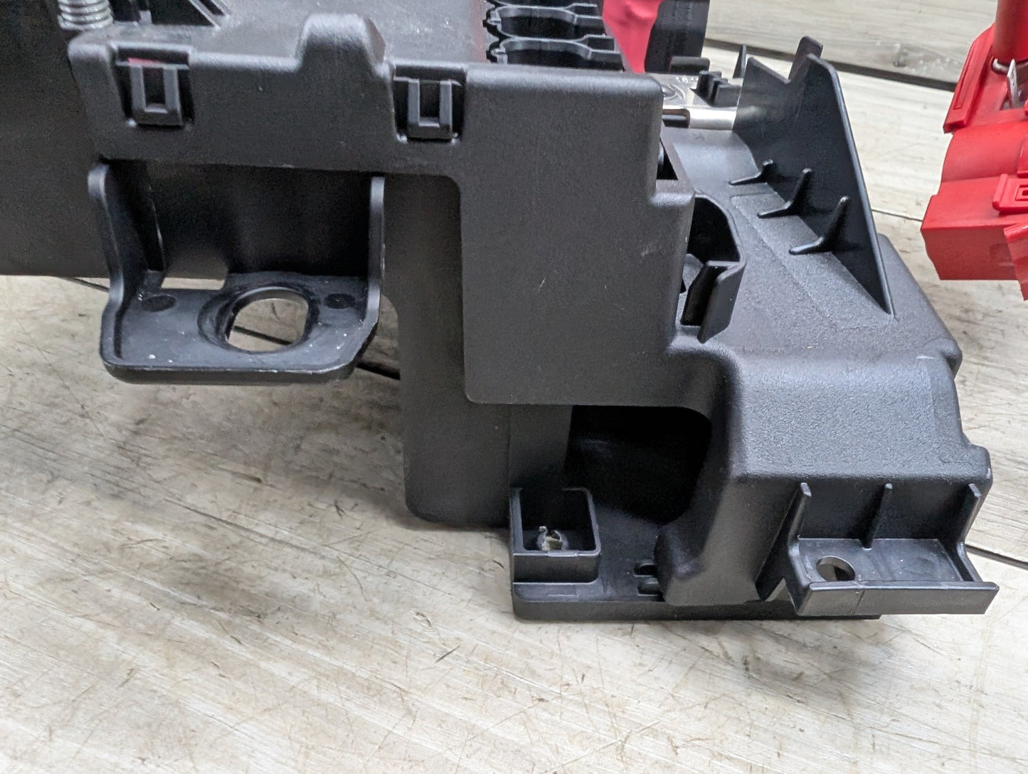 OEM BMW F90 G11* G12* G30 M5 Rear Positive Battery Terminal Junction Fuse Box