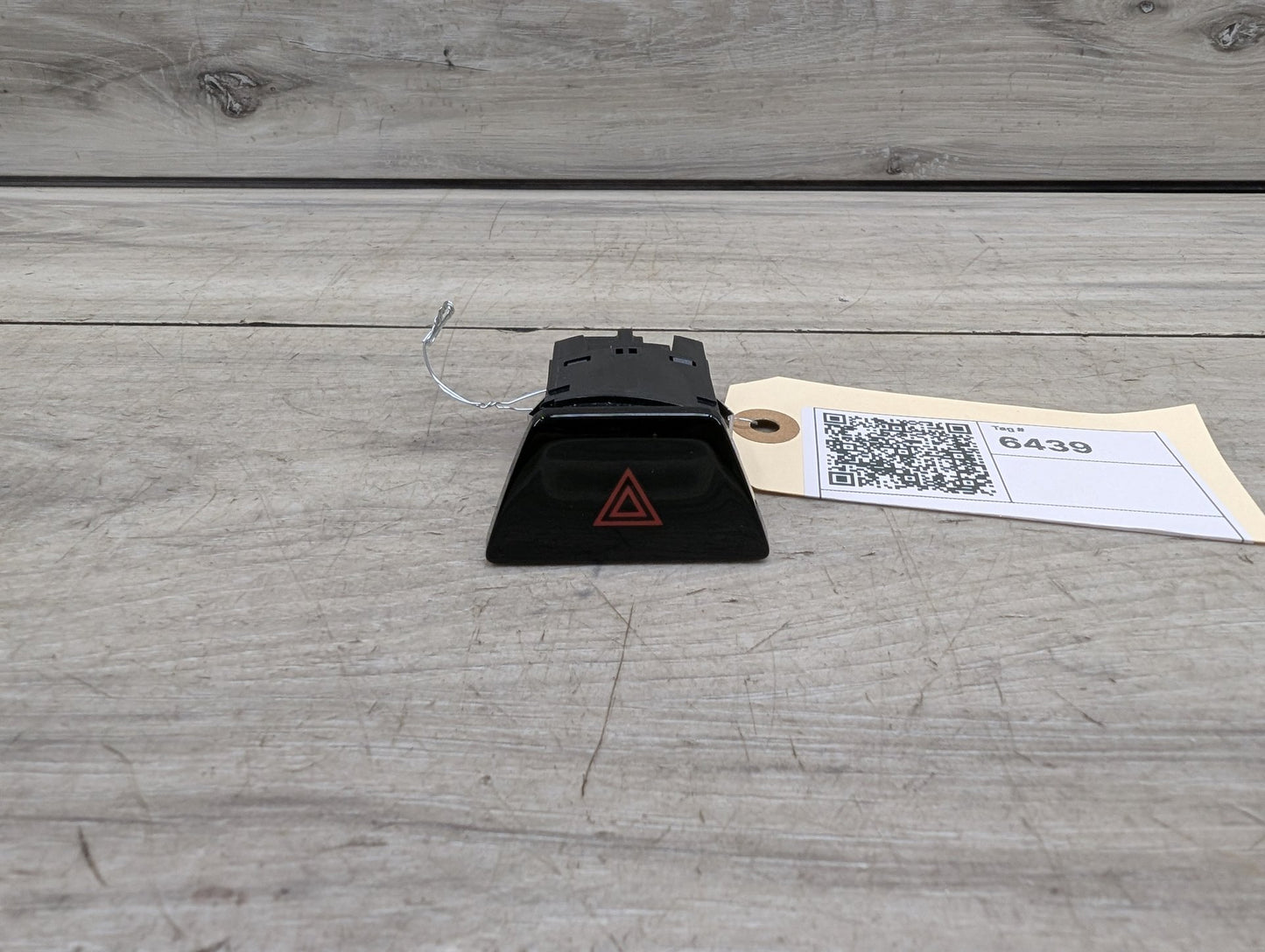 2017-2023 BMW 530i G30 Hazard Warning Switch 6993046