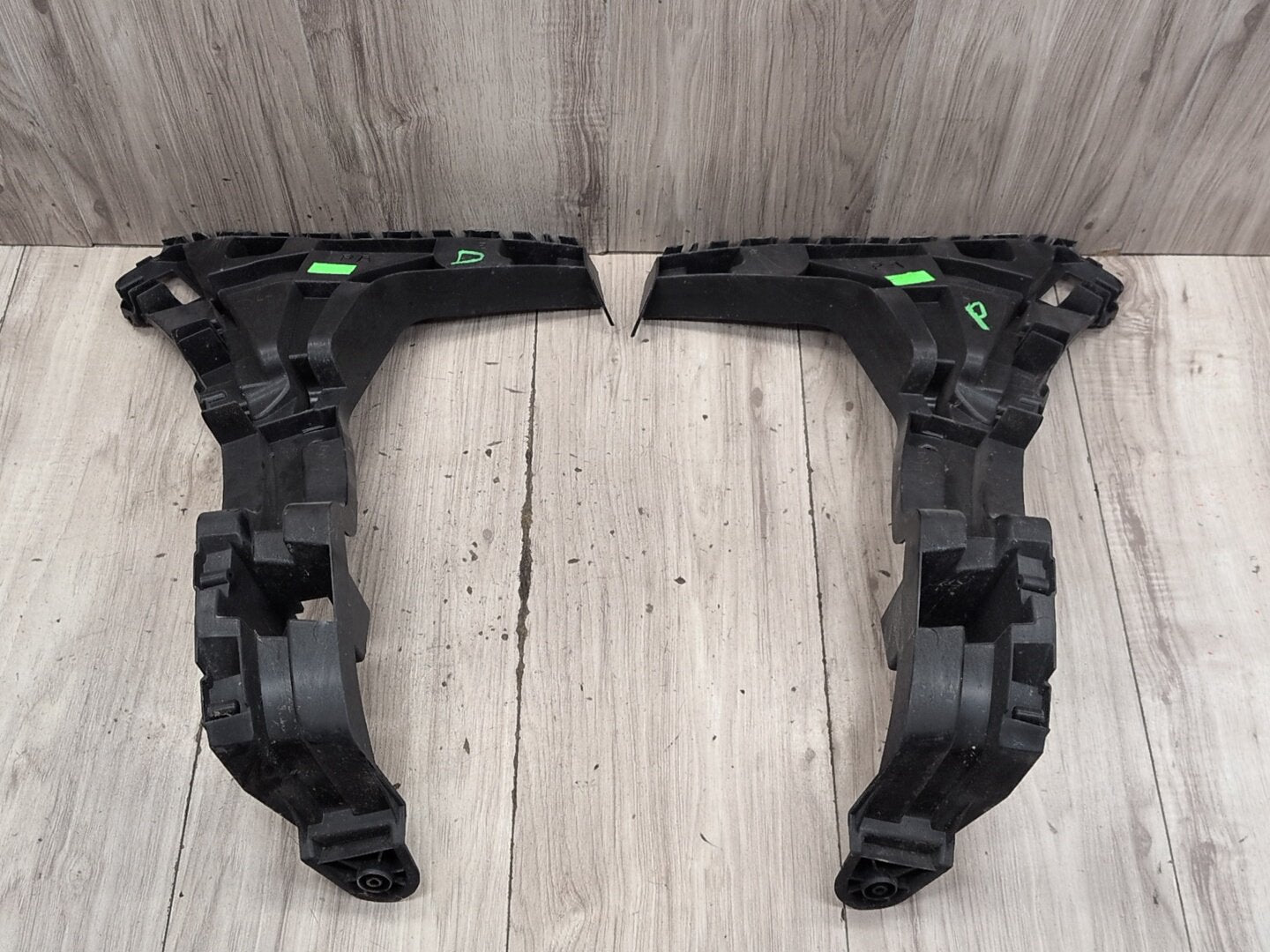 2015-2018 Audi Q3 Rear Left Right Bumper Support Mount Brackets SET 8U0807453B