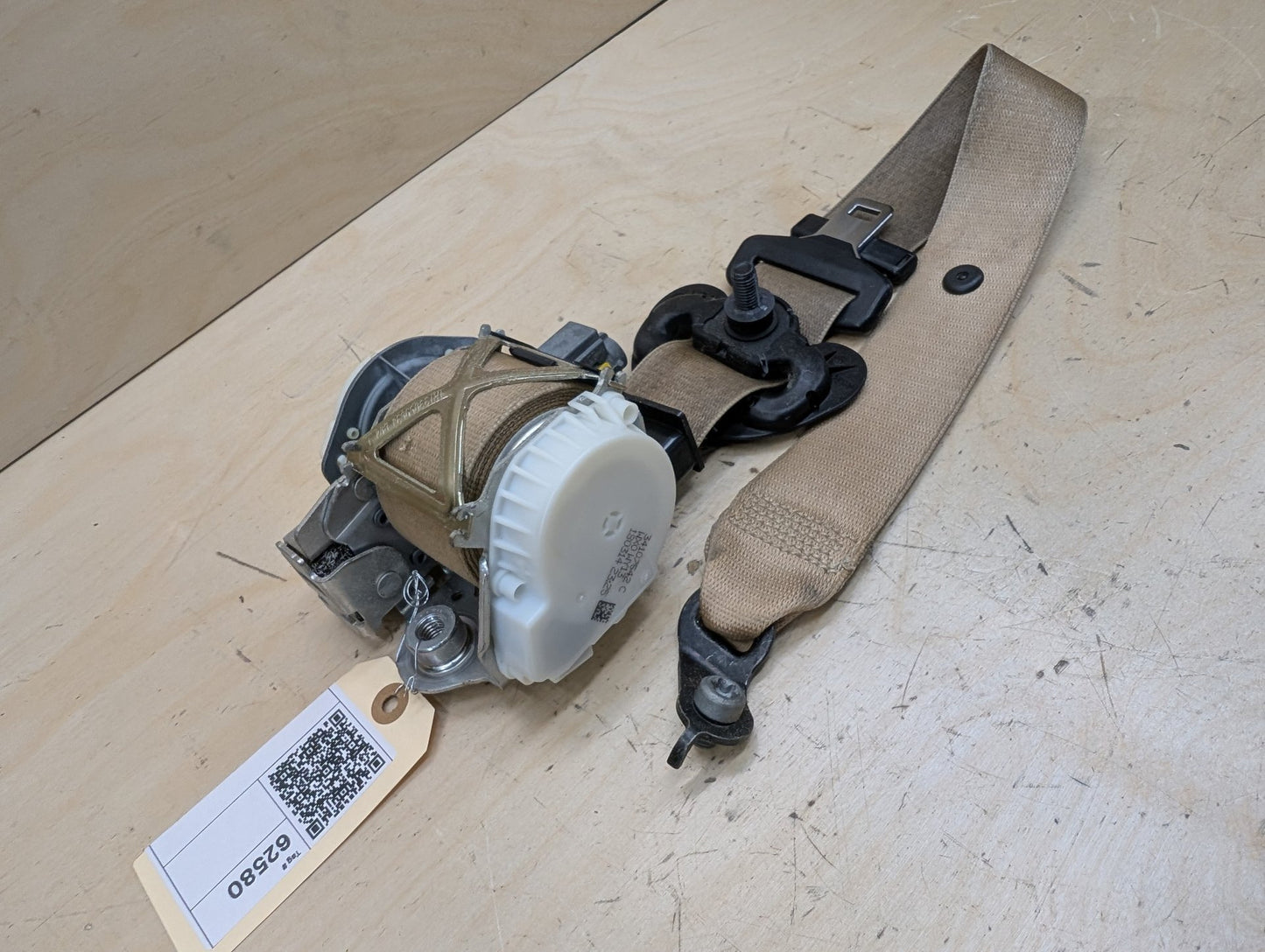 2012-2018 BMW 328i F30 Front Left Driver Seatbelt Seat Belt Retractor 7309343