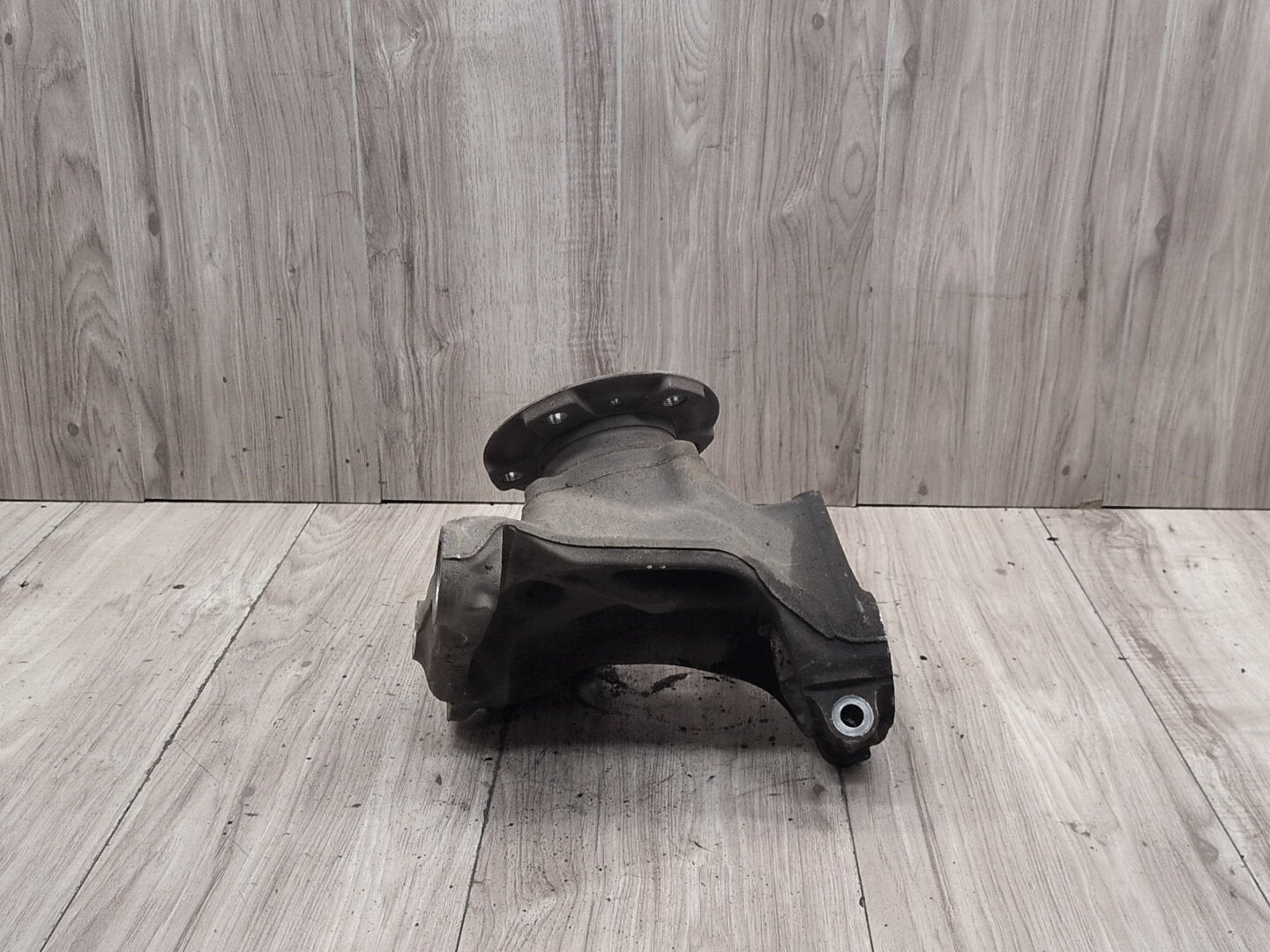12-18 OEM BMW F30 F31 Sedan RWD Front Right Hub Knuckle Wheel Bearing Carrier