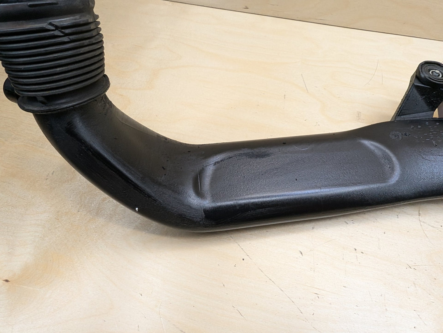 2007-2013 BMW E93 335i N54B30A Engine Motor Turbo Charger Tube Pipe 7600002