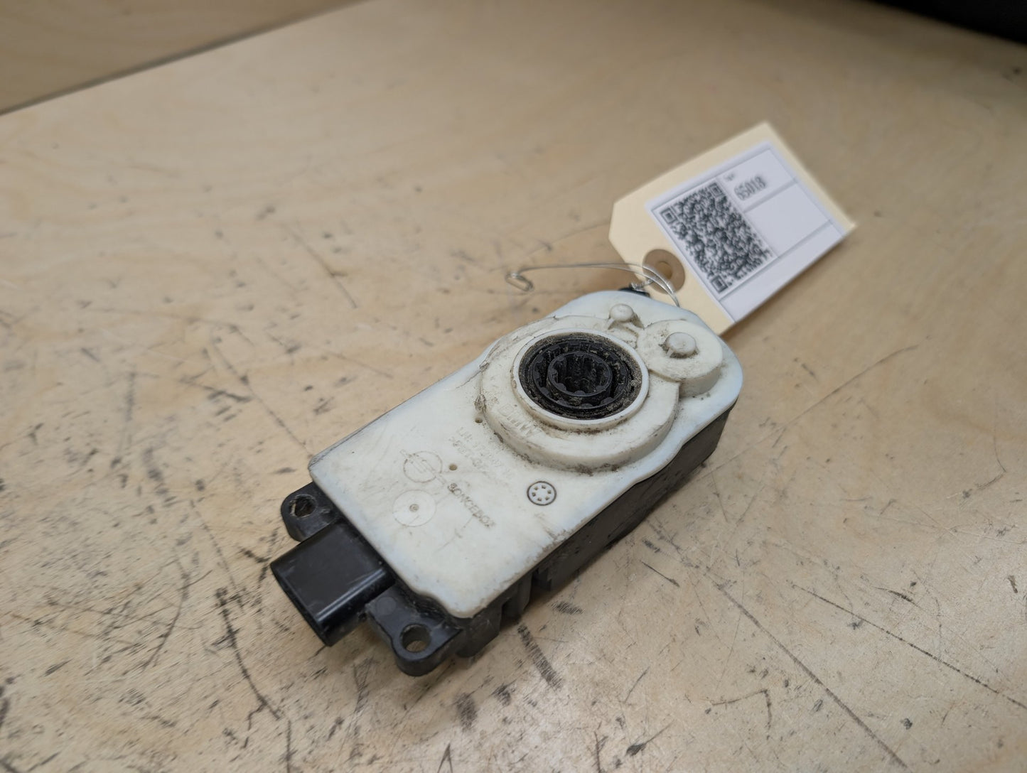 OEM BMW G05 G07 G20 330 M340 X5 Grille Air Flap Intake Shutter Motor Actuator