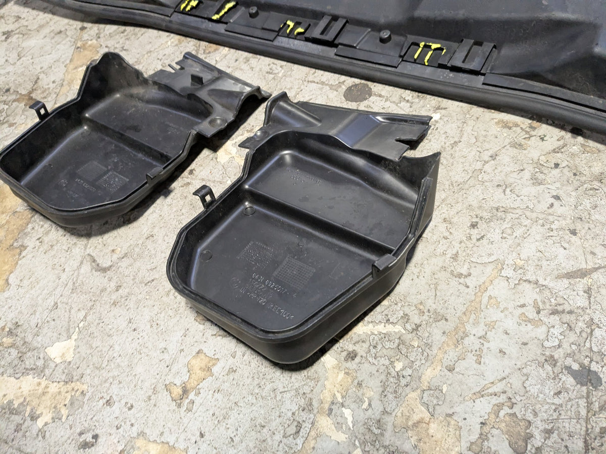 2007-2013 BMW 328i E92 Left Right Side Cowl Covers SET 6925018 OEM