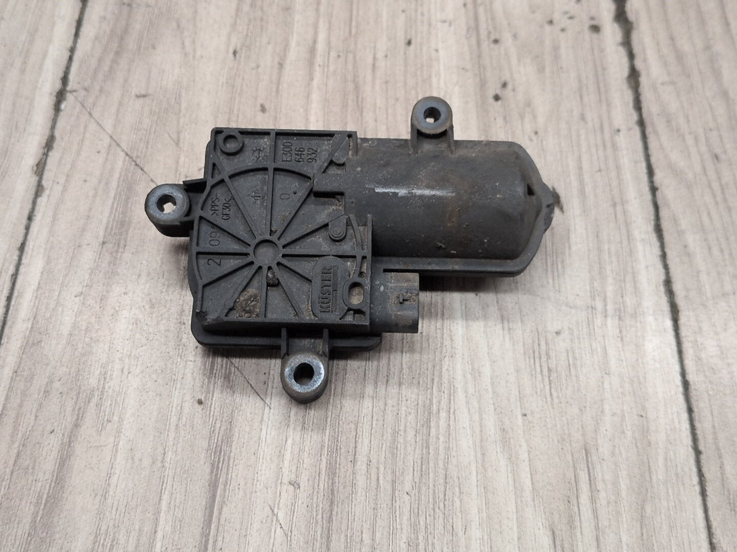 2018-2023 Audi S4 B9 Muffler Exhaust Flap Actuator 4N0133246