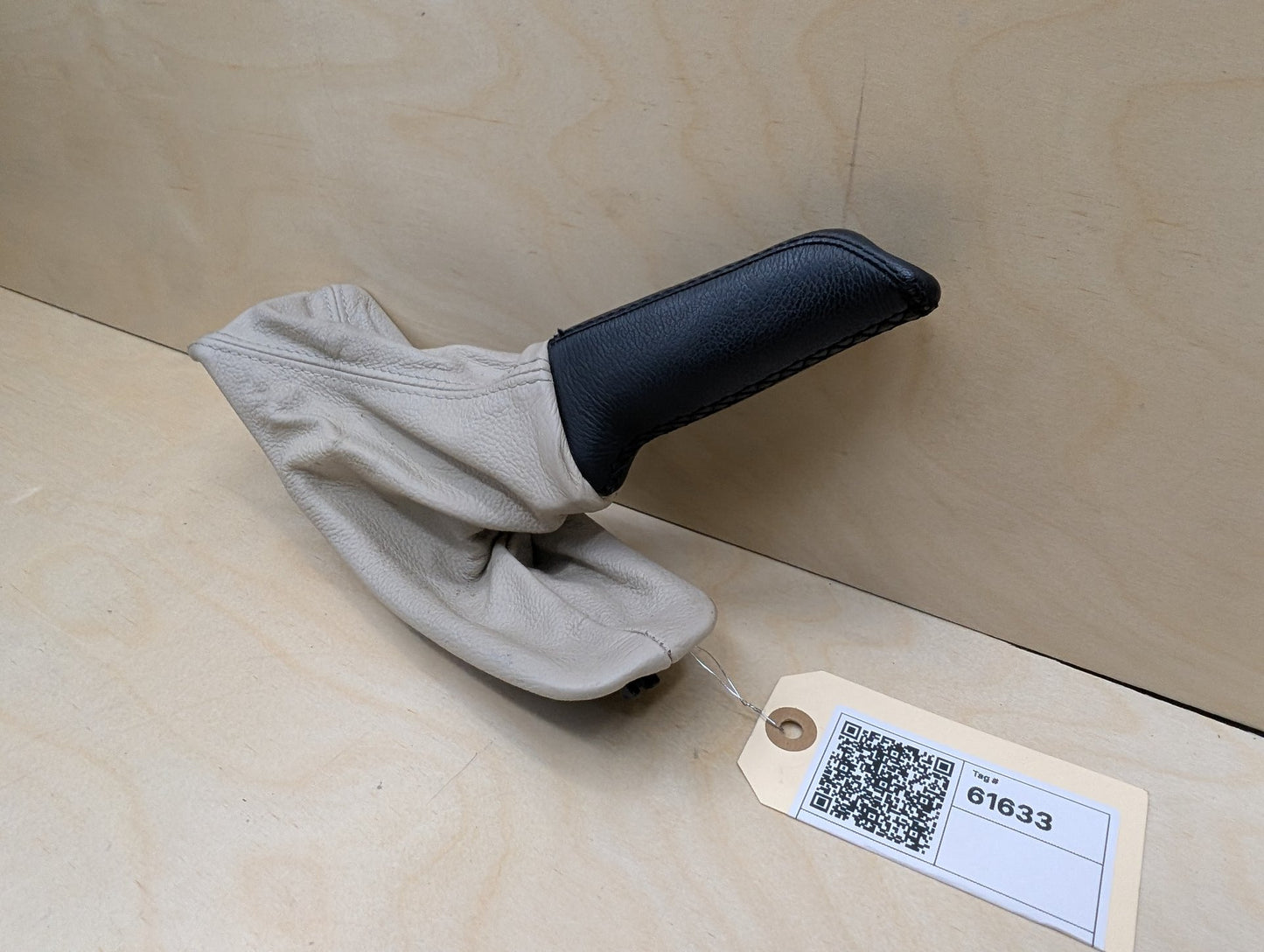 2007-2013 BMW 335i E93 Emergency Handle Brake Cover w/ Boot 6951561