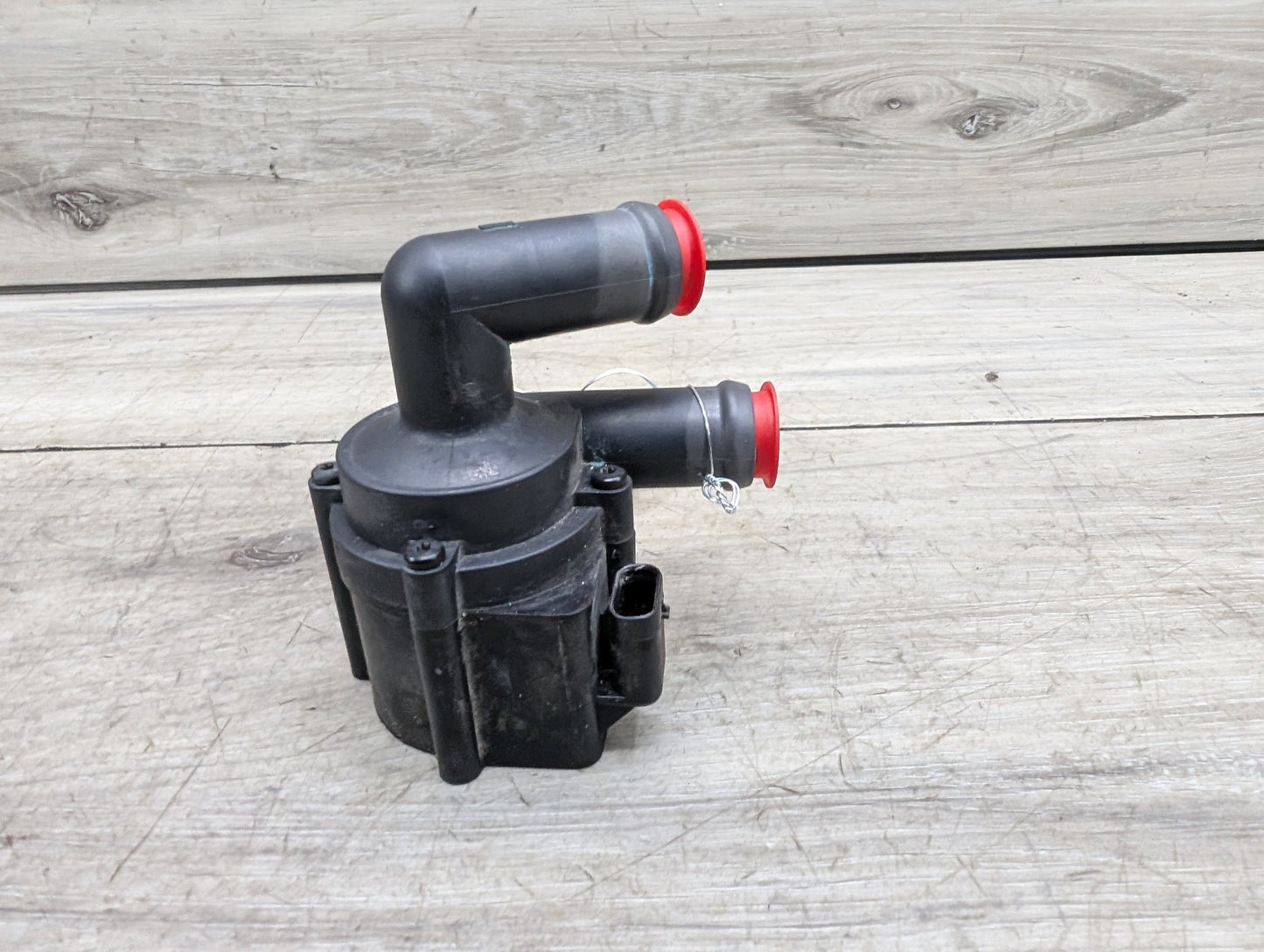 OEM BMW F02 F06 F10 F13 M5 Engine N63 S63 Auxiliary Electric Water Pump Cooling