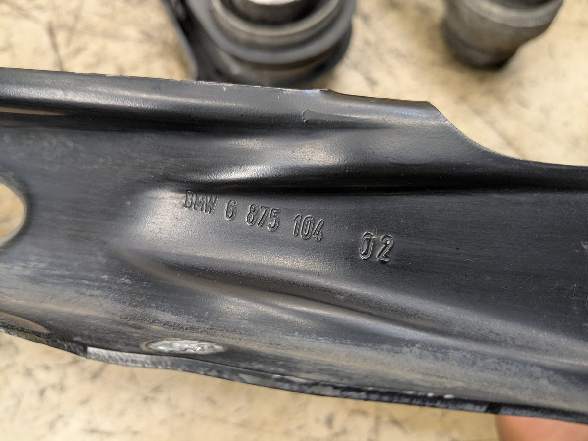 2016-2019 BMW 740i G12 Rear Right Passenger Control Arms SET 6861126