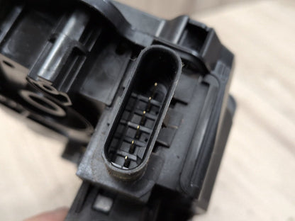 2014 - 2018 BMW X5 F85 Front Right Passenger Door Latch Lock Actuator w/ Soft Close 7419840 S63B44T2