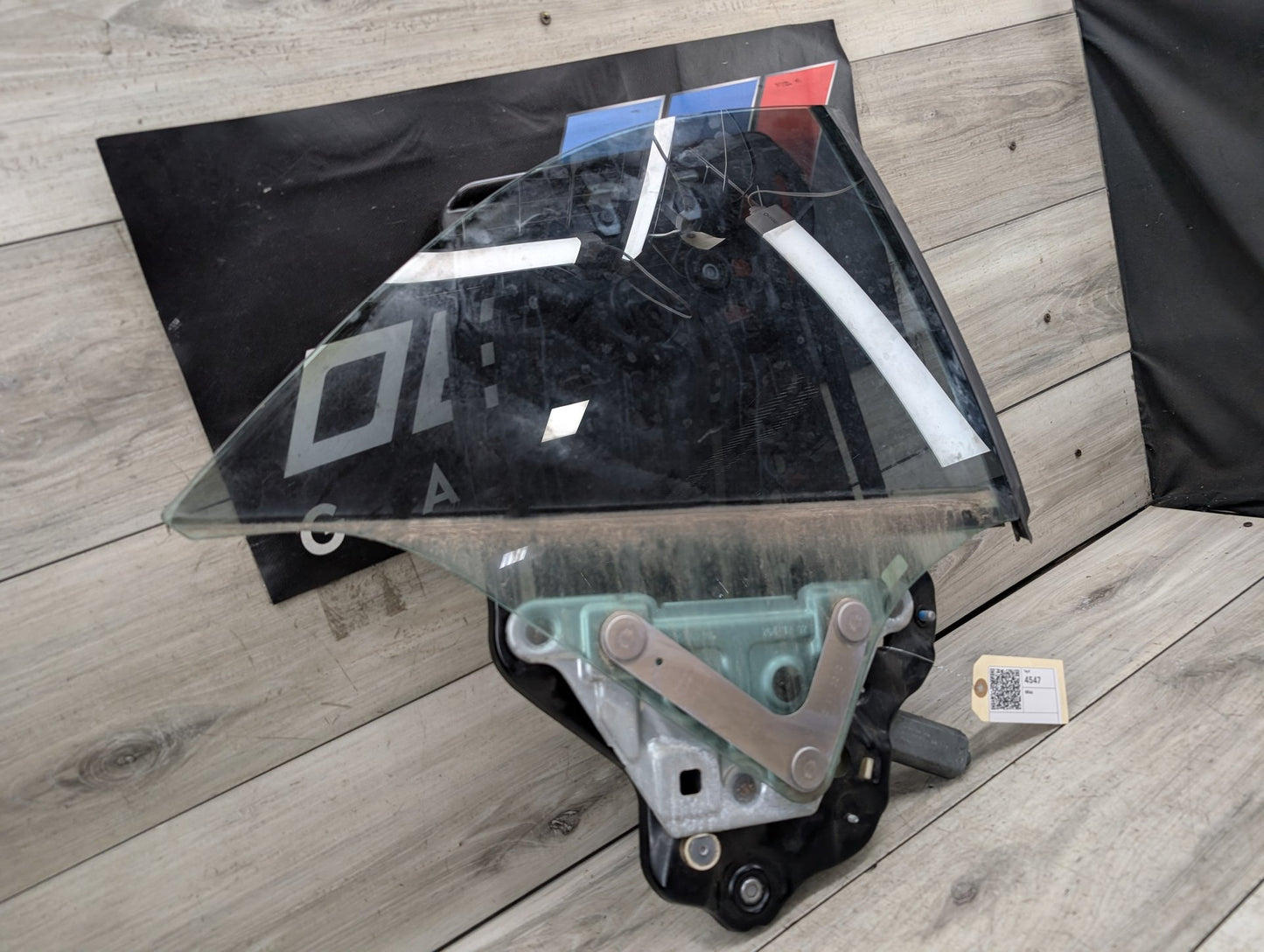 2008 - 2017 Audi S5 8T Right Passenger Quarter Panel Window Glass 8F0839398D