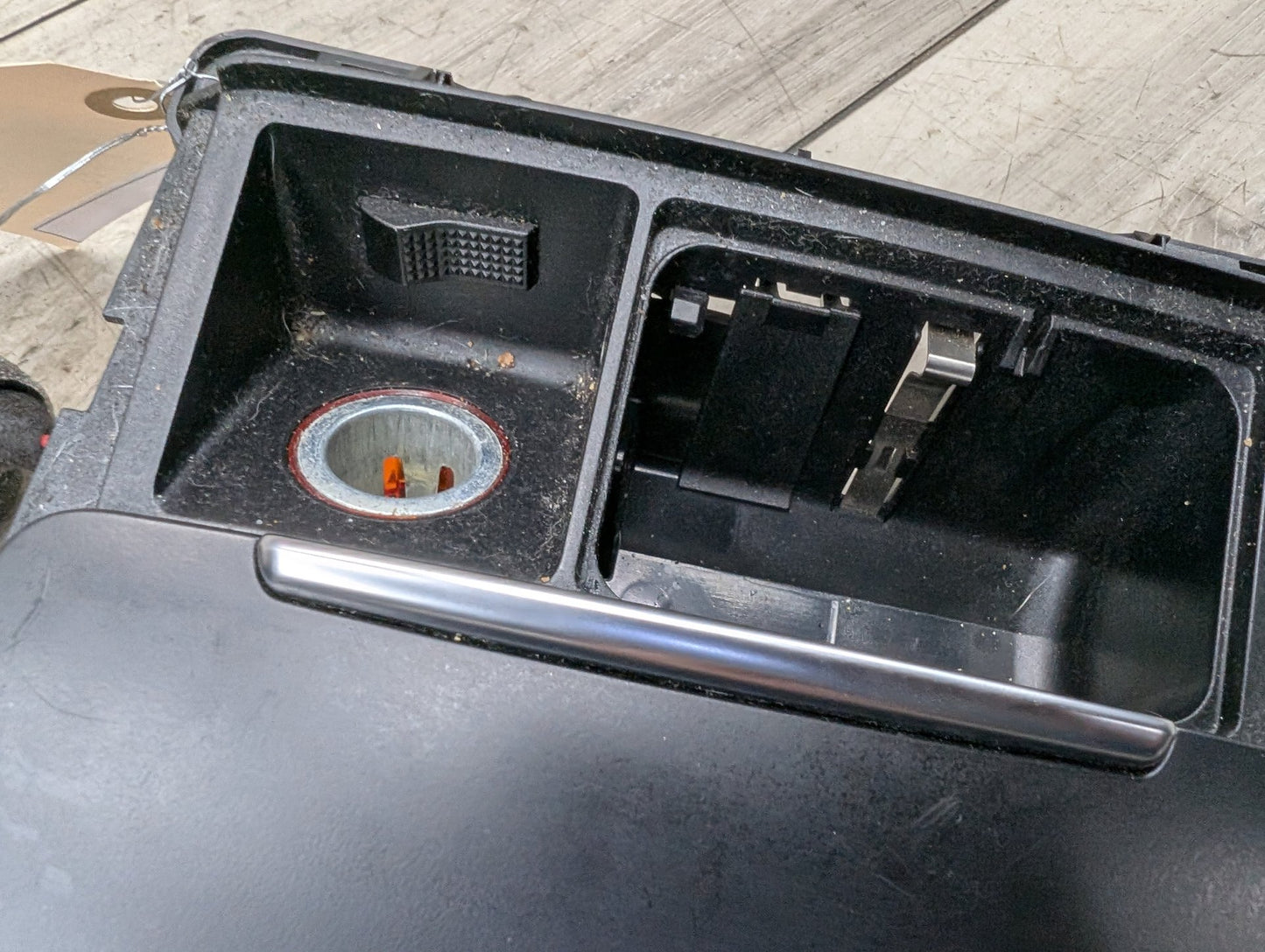 2009 - 2017 Audi Q5 8R Center Console Ashtray Ash Tray 8K0857951C EA888