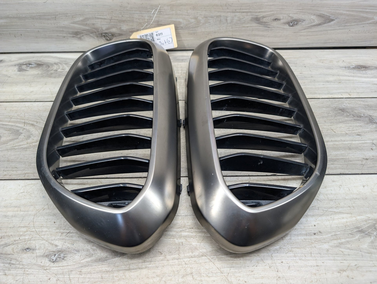 2017-2023 BMW M550i xDrive G30 Front Left Right Upper Bumper Cover Kidney Grilles SET 7383520
