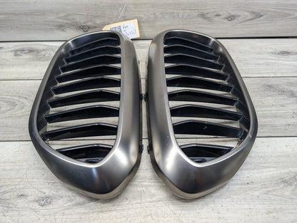 2017-2023 BMW M550i xDrive G30 Front Left Right Upper Bumper Cover Kidney Grilles SET 7383520